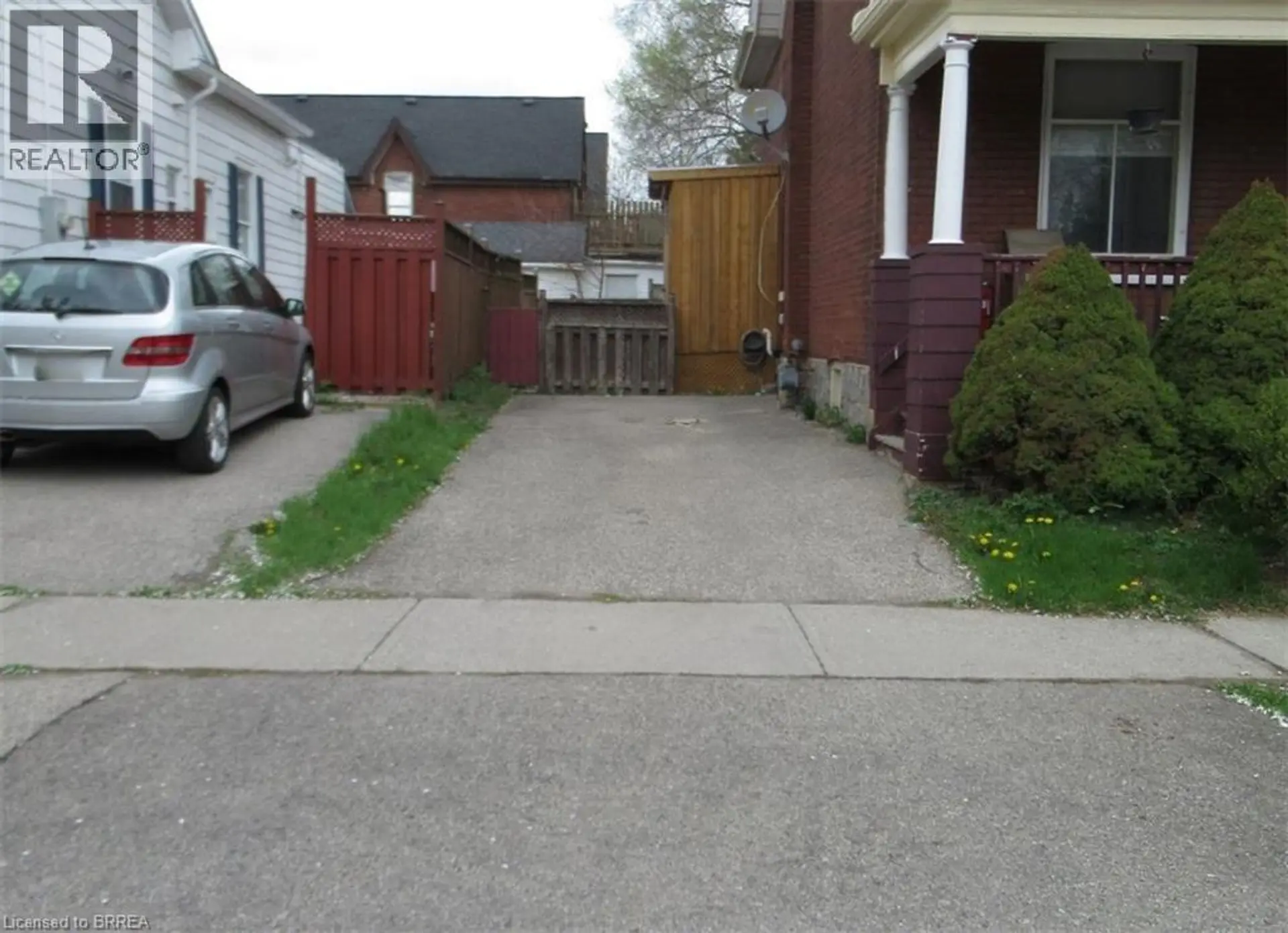 196 WELLINGTON Street - Image 4
