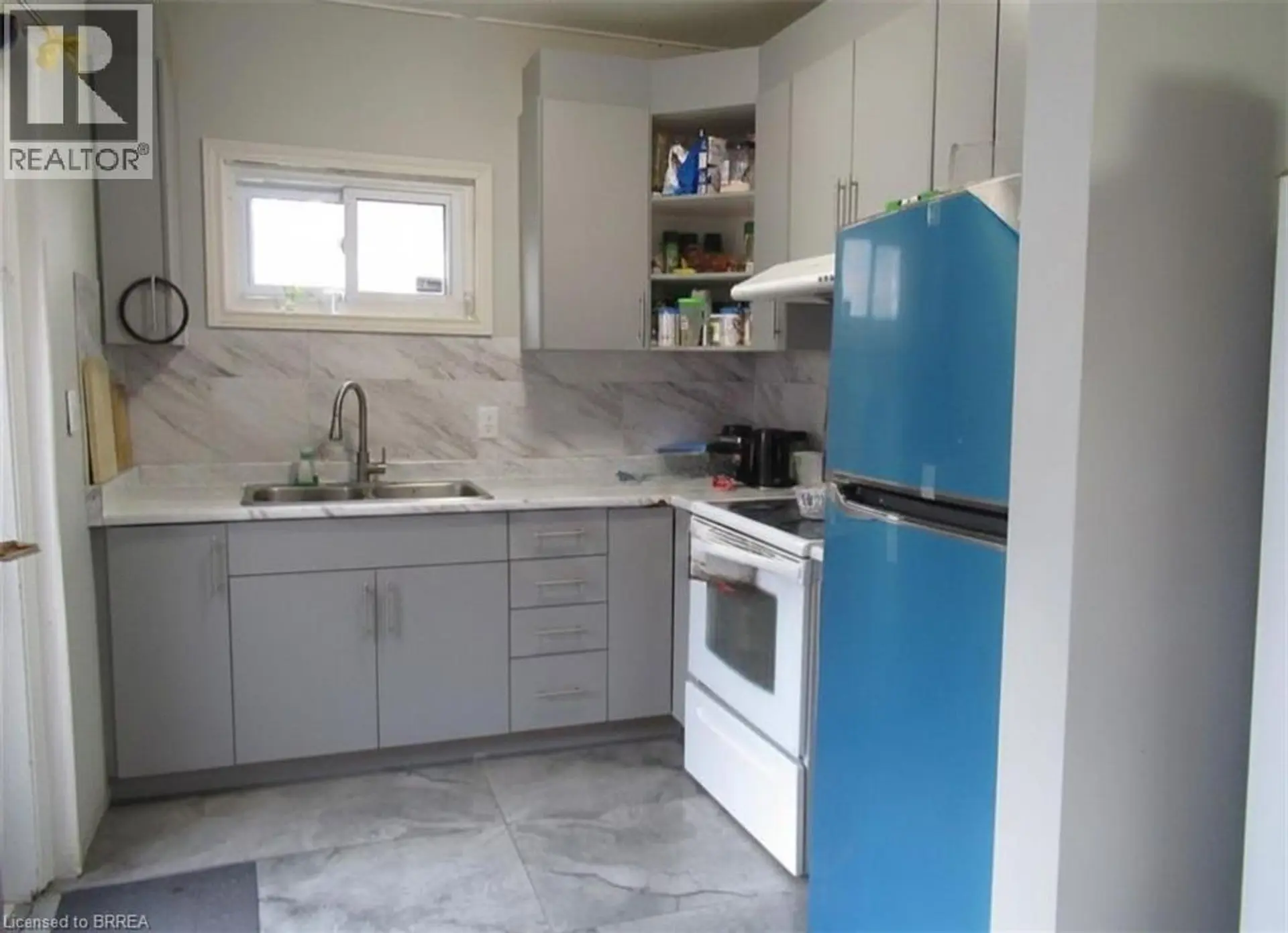 196 WELLINGTON Street - Image 5