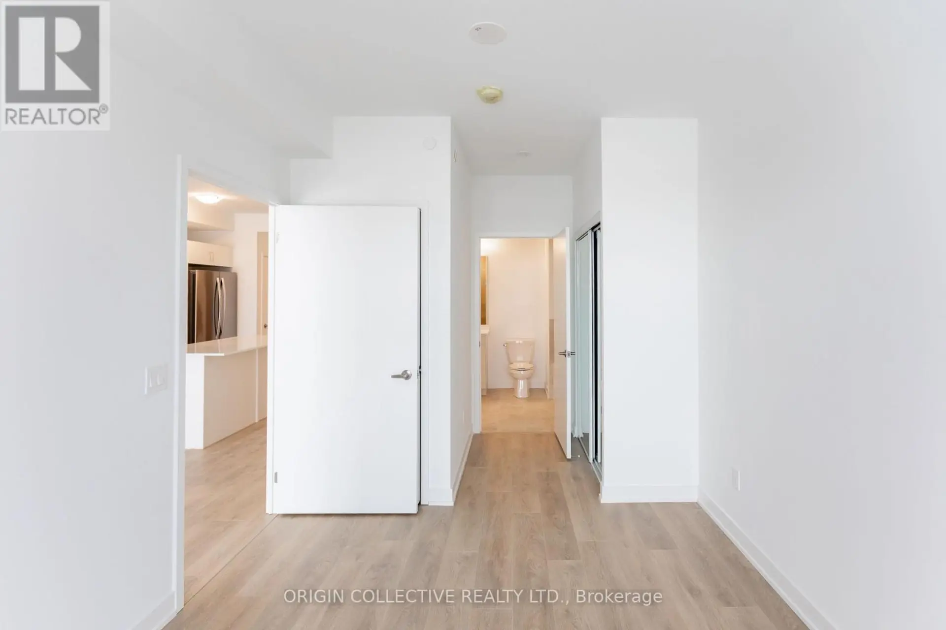 #605 1035 SOUTHDOWN ROAD - Image 14