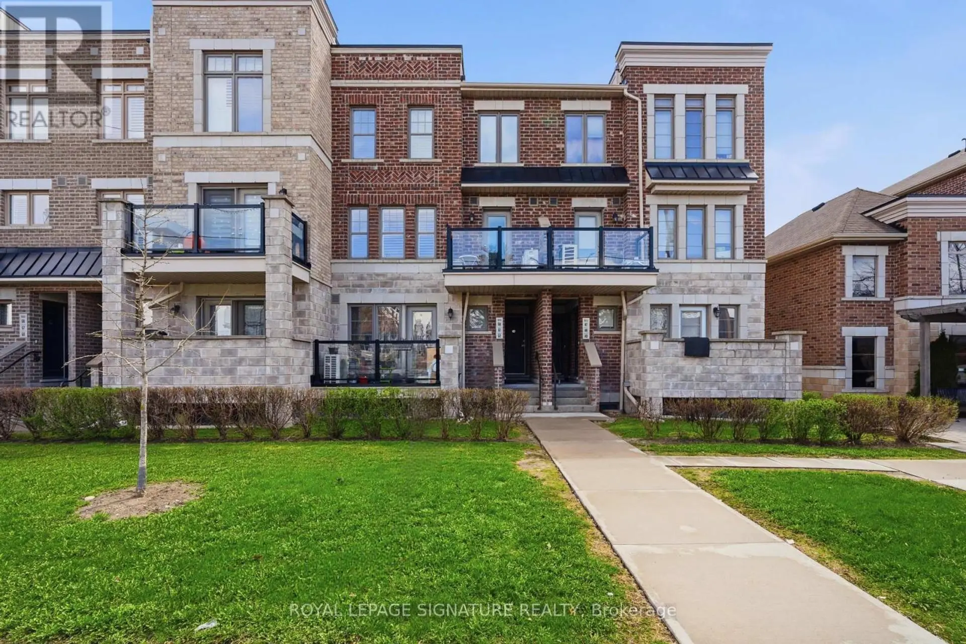 #50 2315 SHEPPARD AVENUE W - Image 1
