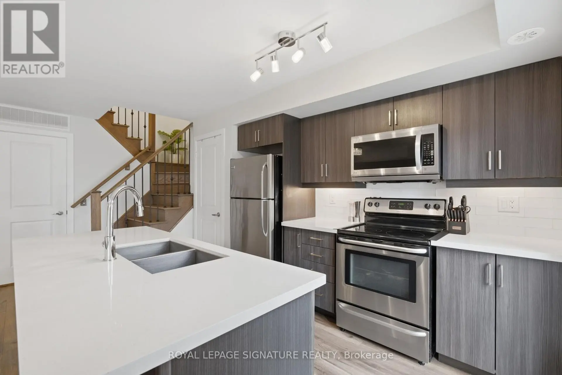 #50 2315 SHEPPARD AVENUE W - Image 7