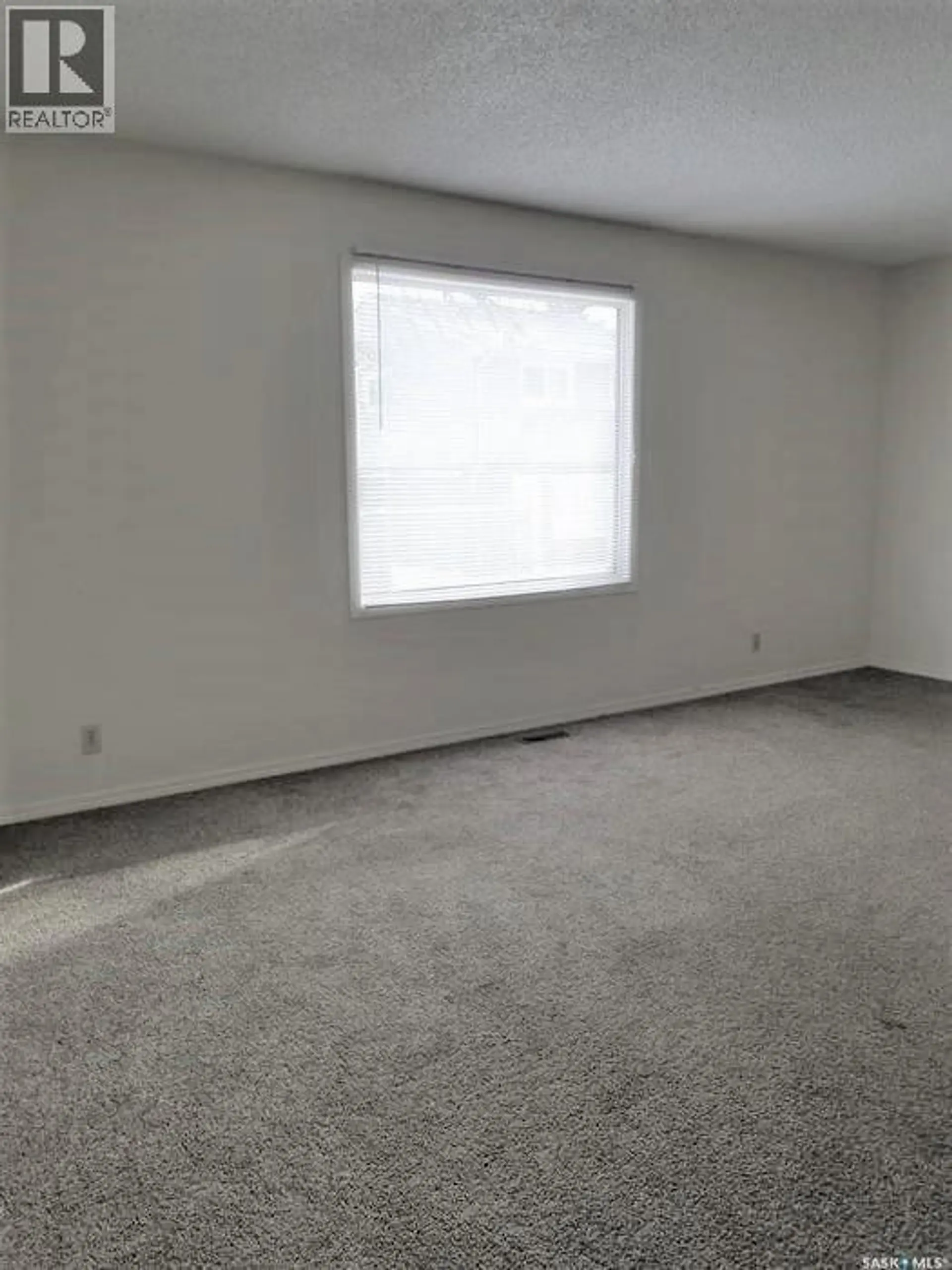 #3906 Castle ROAD - Image 4