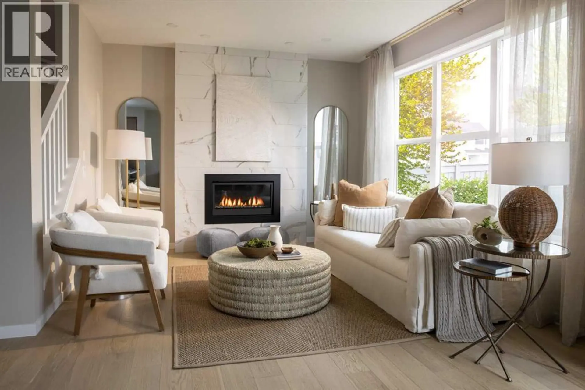547 Mercado Avenue SE - Image 3