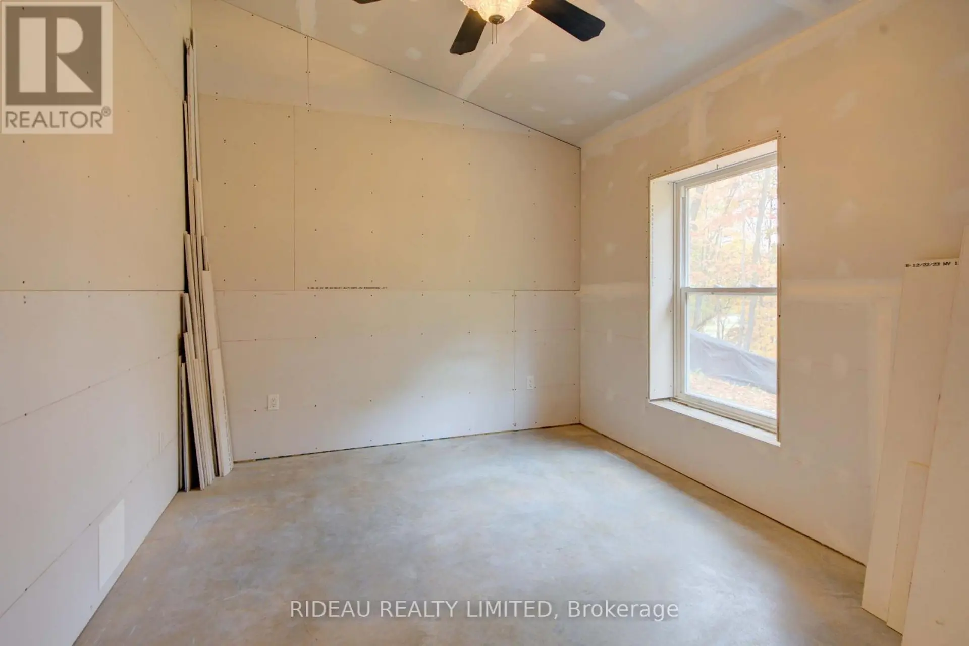 24 BRIAR HILL ROAD - Image 10