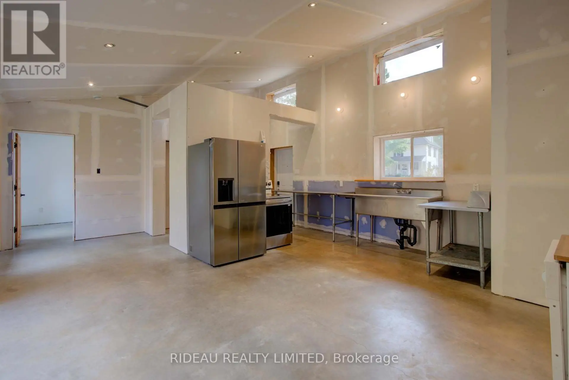 24 BRIAR HILL ROAD - Image 6