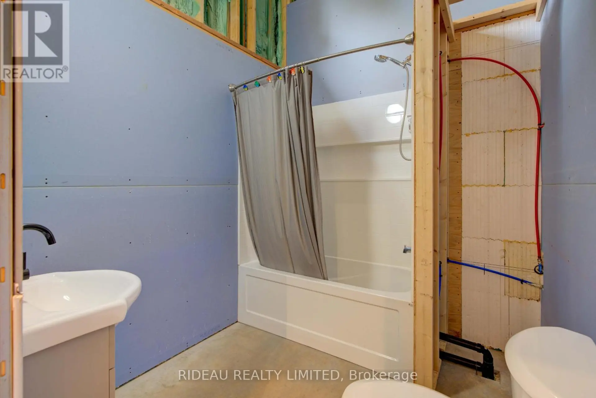 24 BRIAR HILL ROAD - Image 9