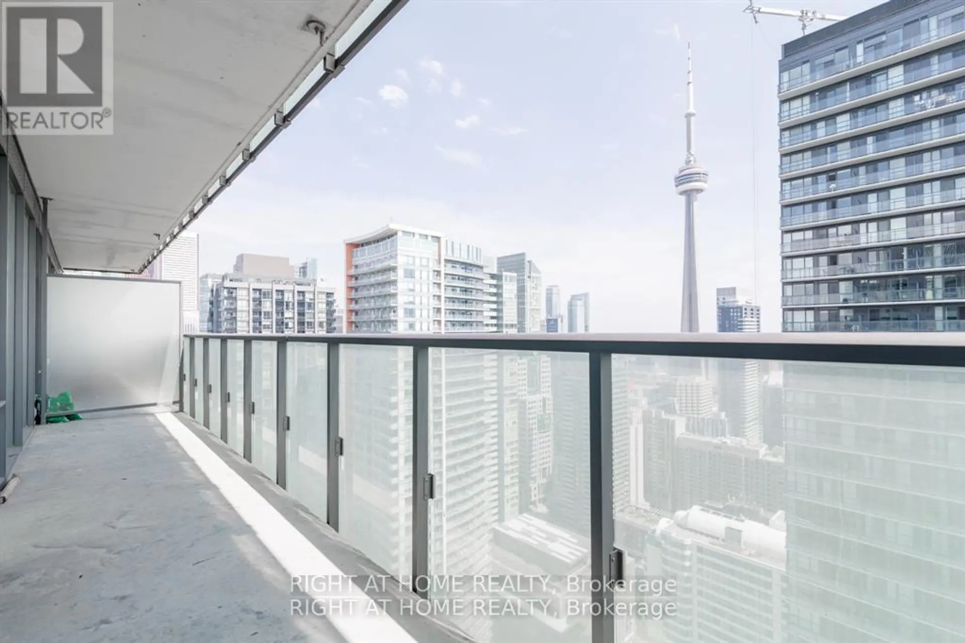 #3907 101 PETER STREET - Image 1