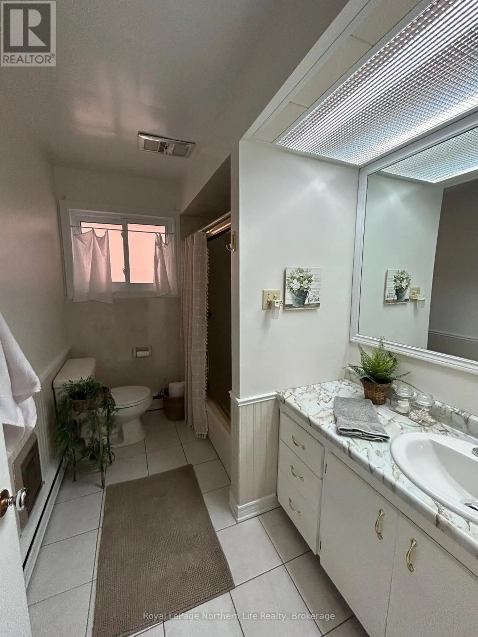 446 PRINCESS STREET W - Image 12