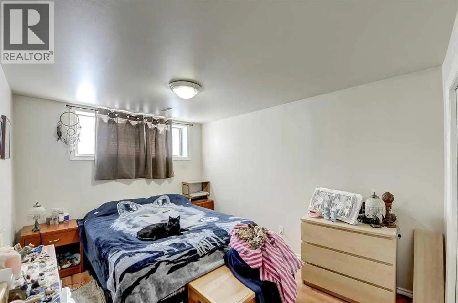 518 54 Avenue SW - Image 11