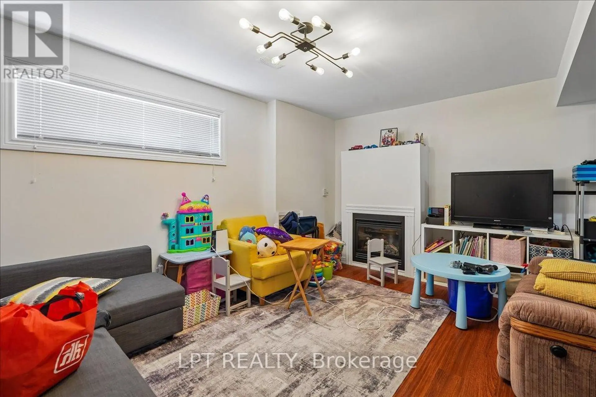 19 TERRASTONE COURT - Image 8
