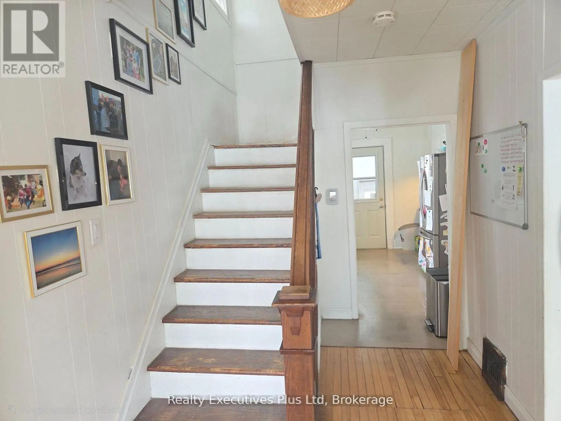 15 BARRIE STREET - Image 2