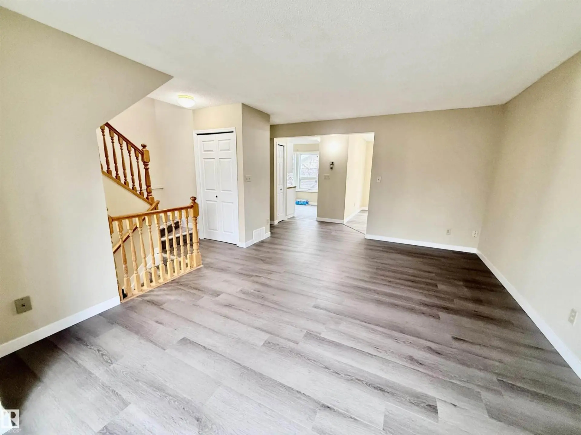 10905 74 AV NW - Image 9