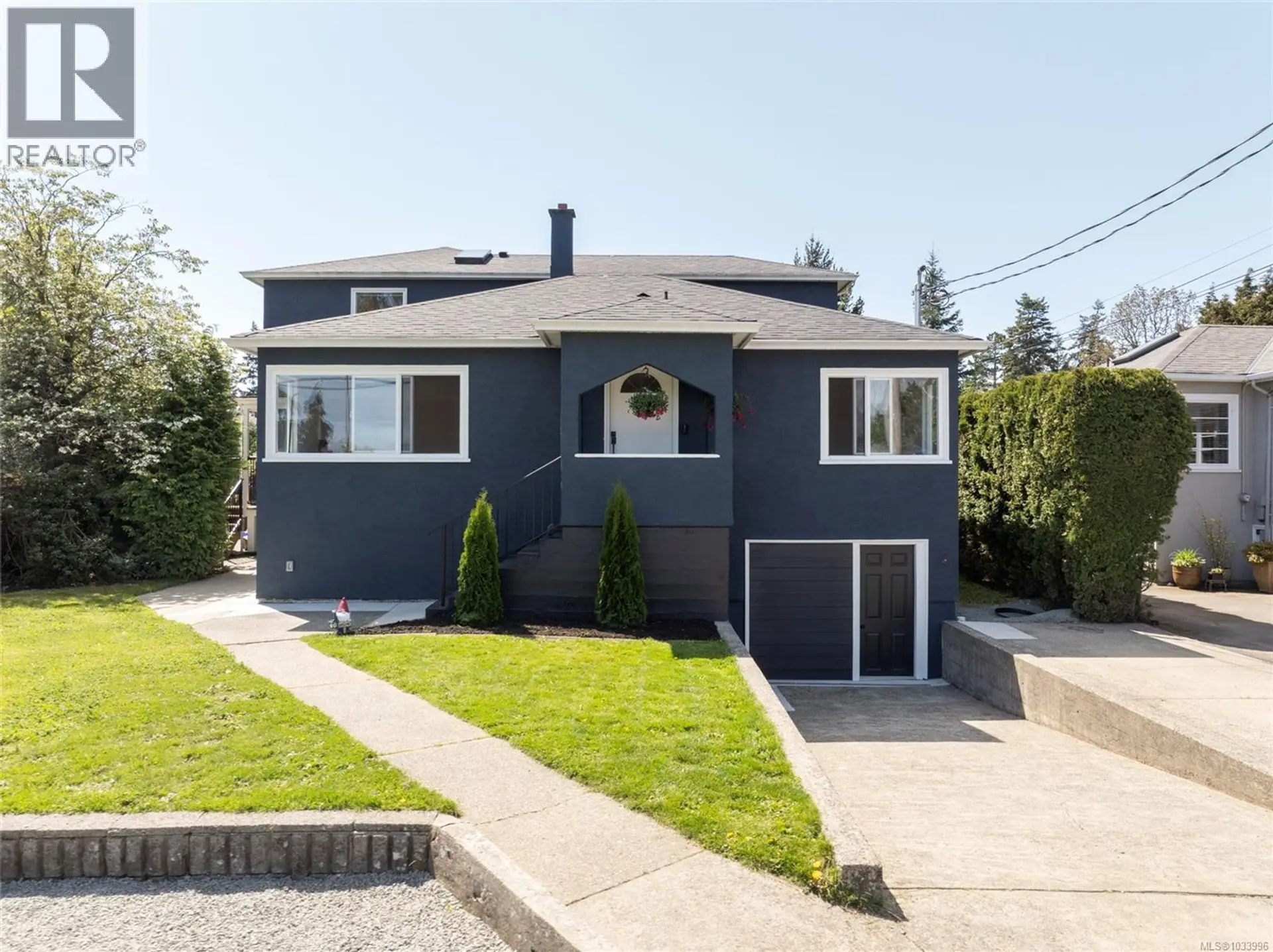 Property at 715 Middleton St, Saanich, BC