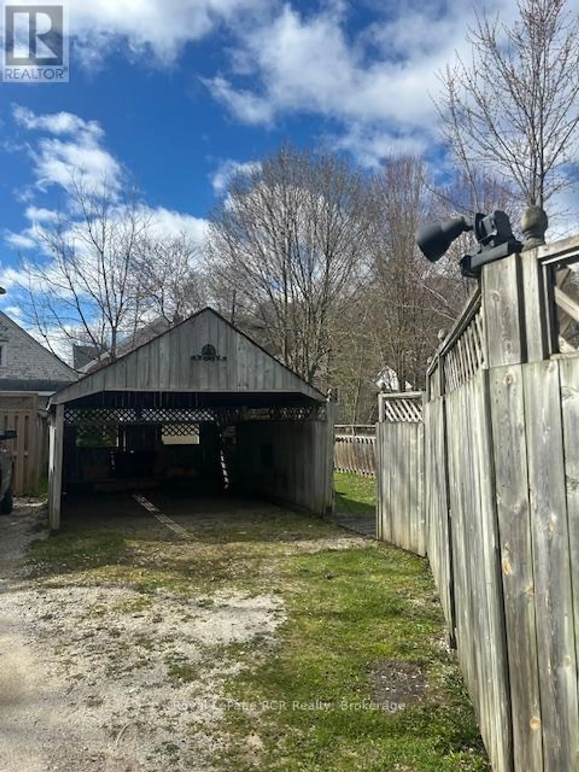 433 12TH STREET W - Image 3
