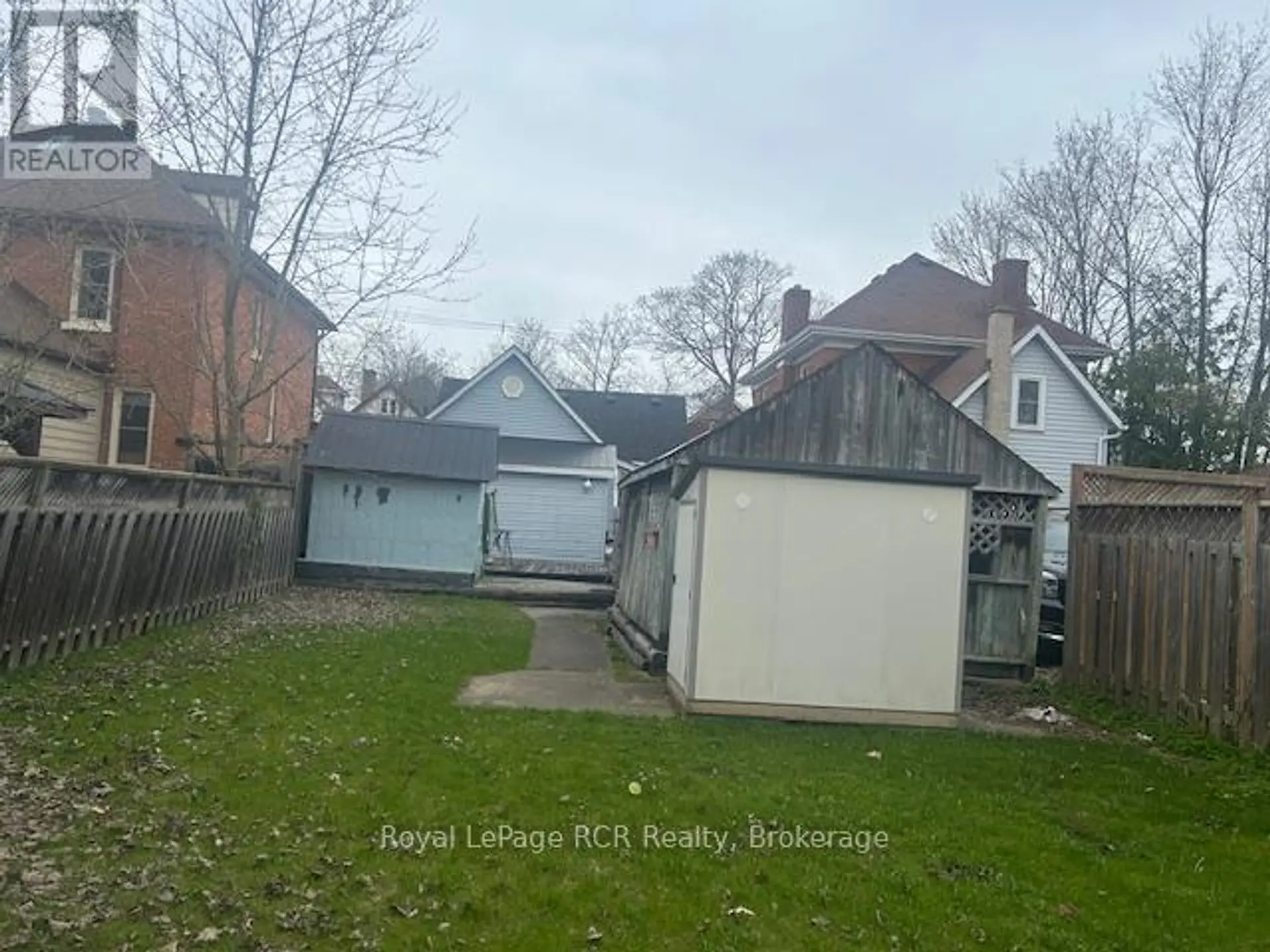 433 12TH STREET W - Image 5