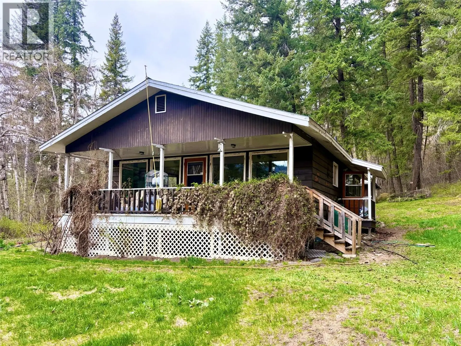 Property at 541 24 Highway, Little Fort, BC