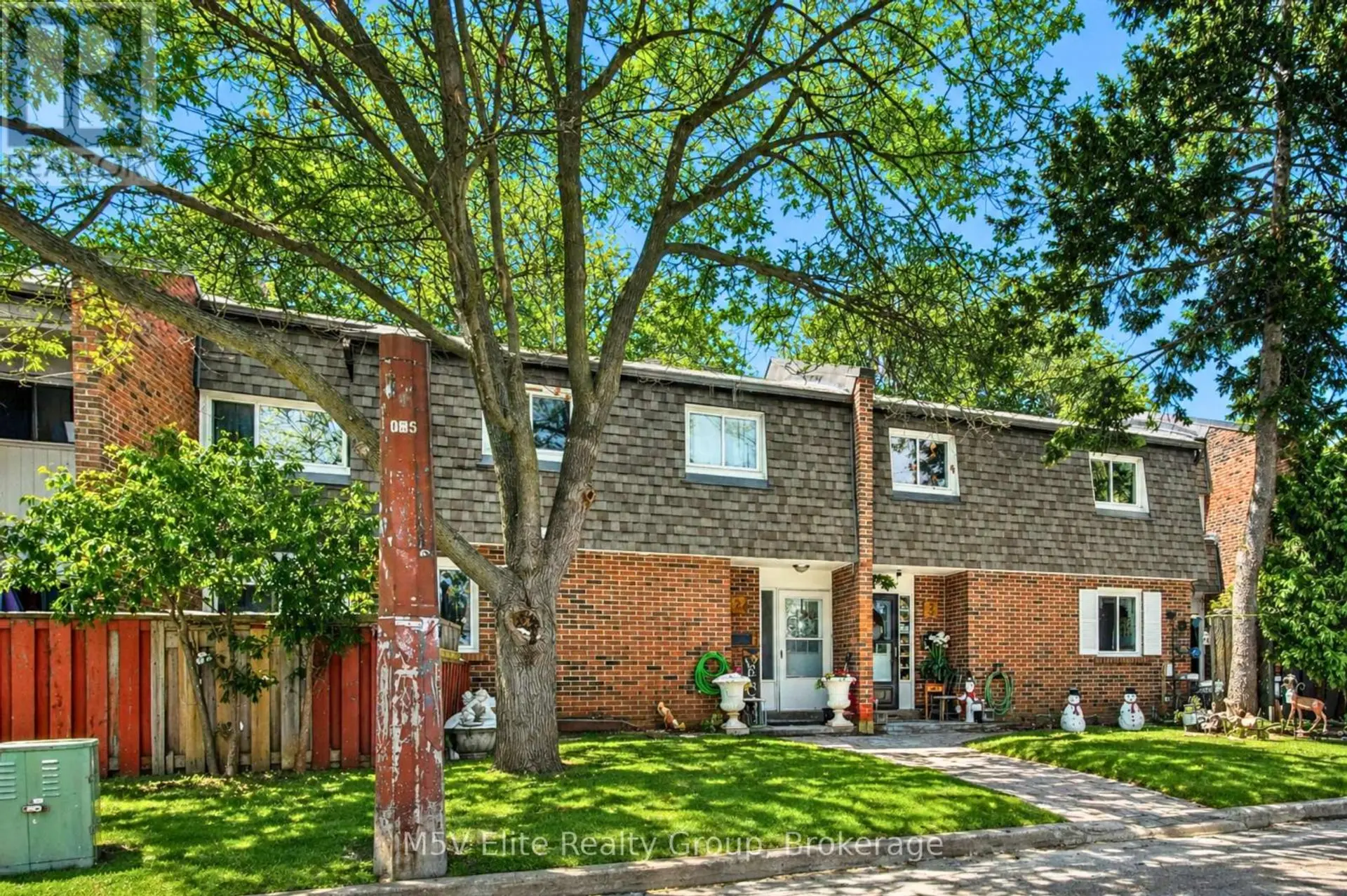 #2 105 DOVEDALE DRIVE - Image 1