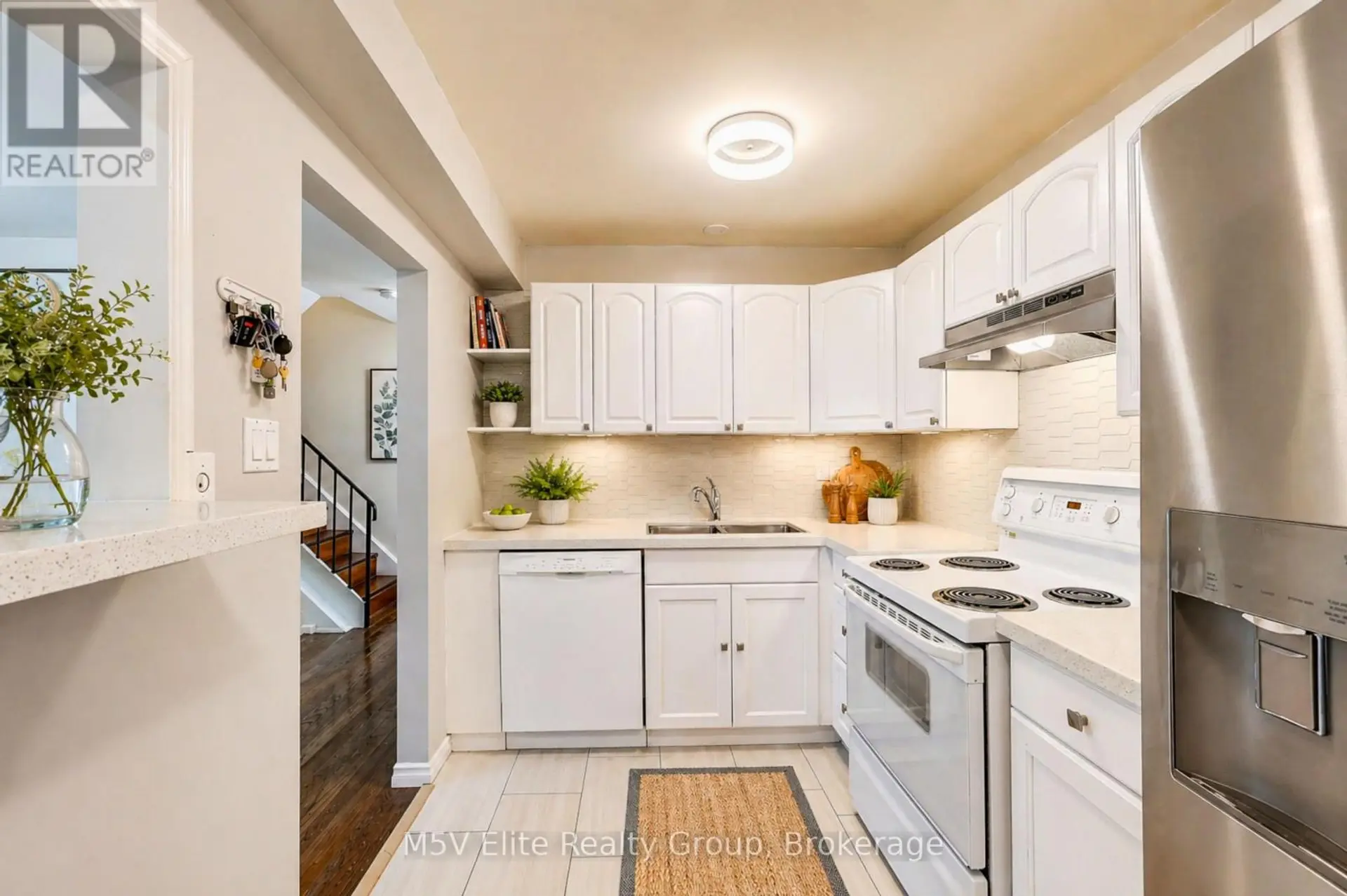 #2 105 DOVEDALE DRIVE - Image 6