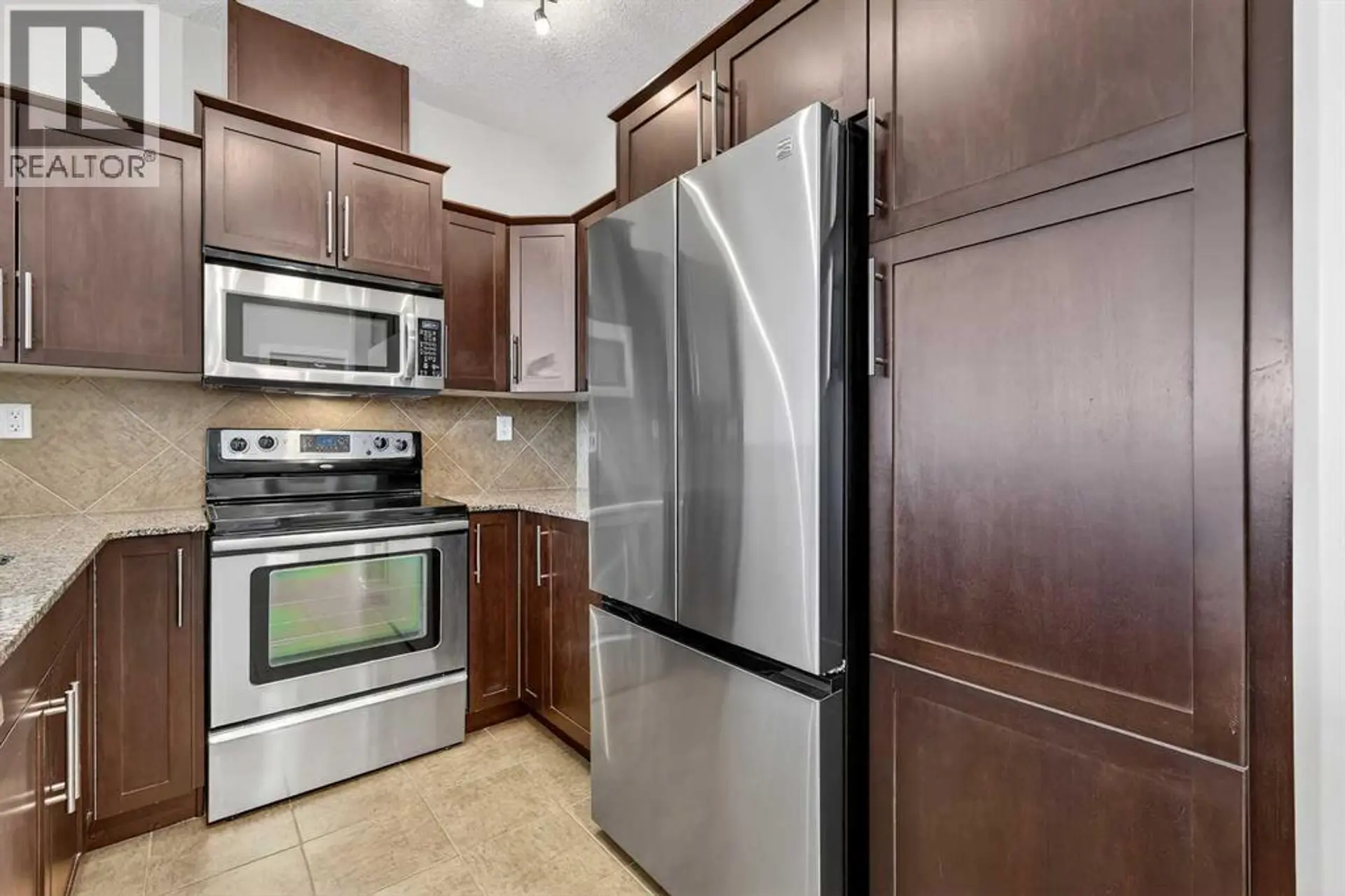 #404 35 Inglewood Park SE - Image 7