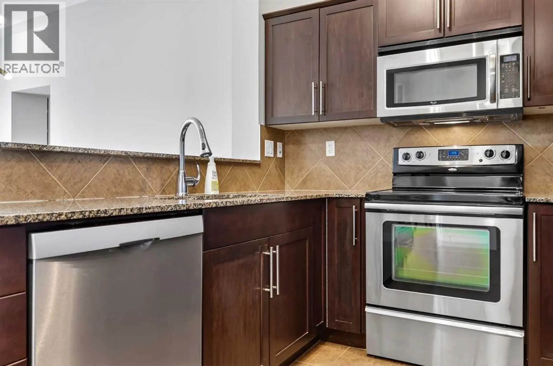 #404 35 Inglewood Park SE - Image 8