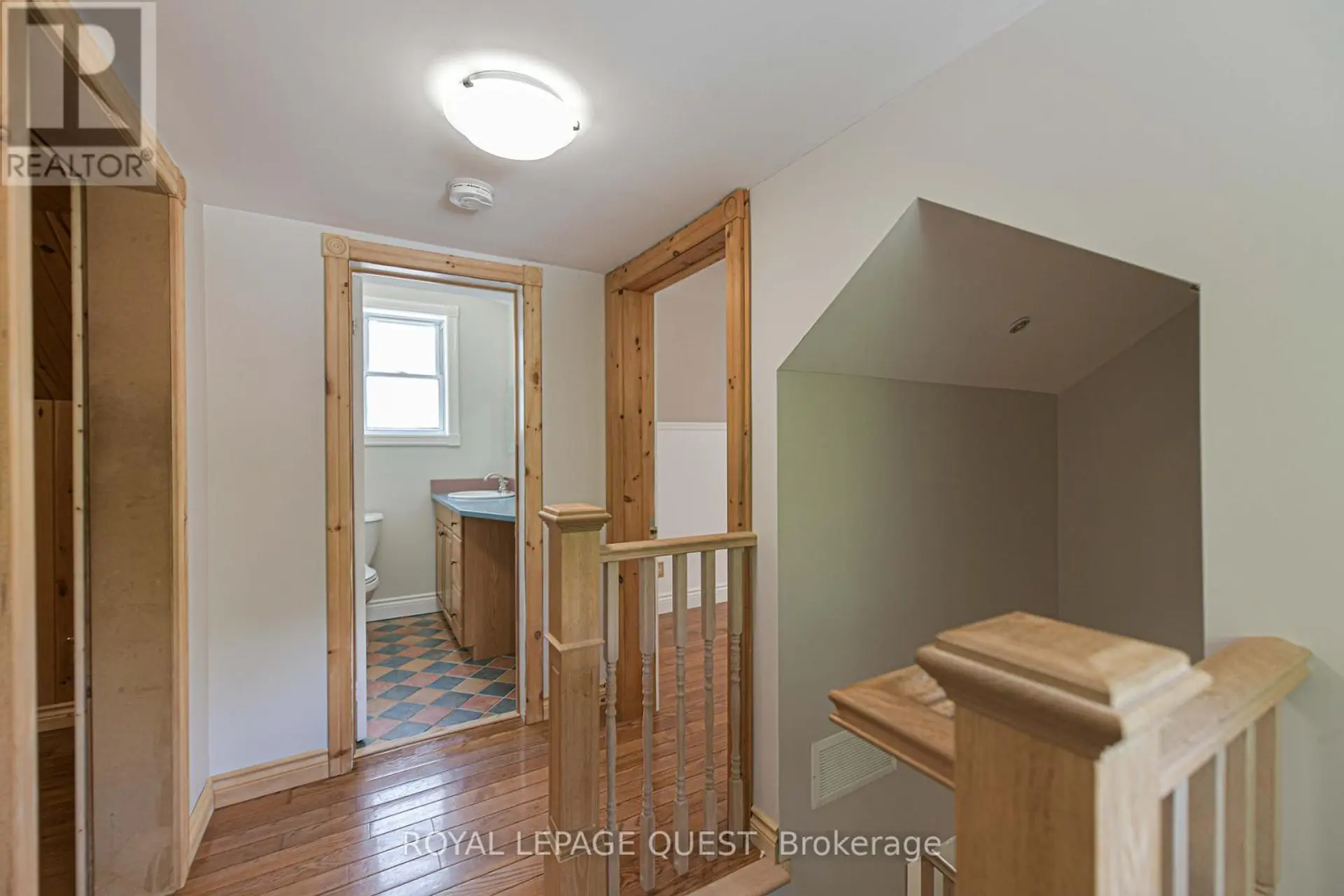 1046 SOUTHWOOD ROAD - Image 16