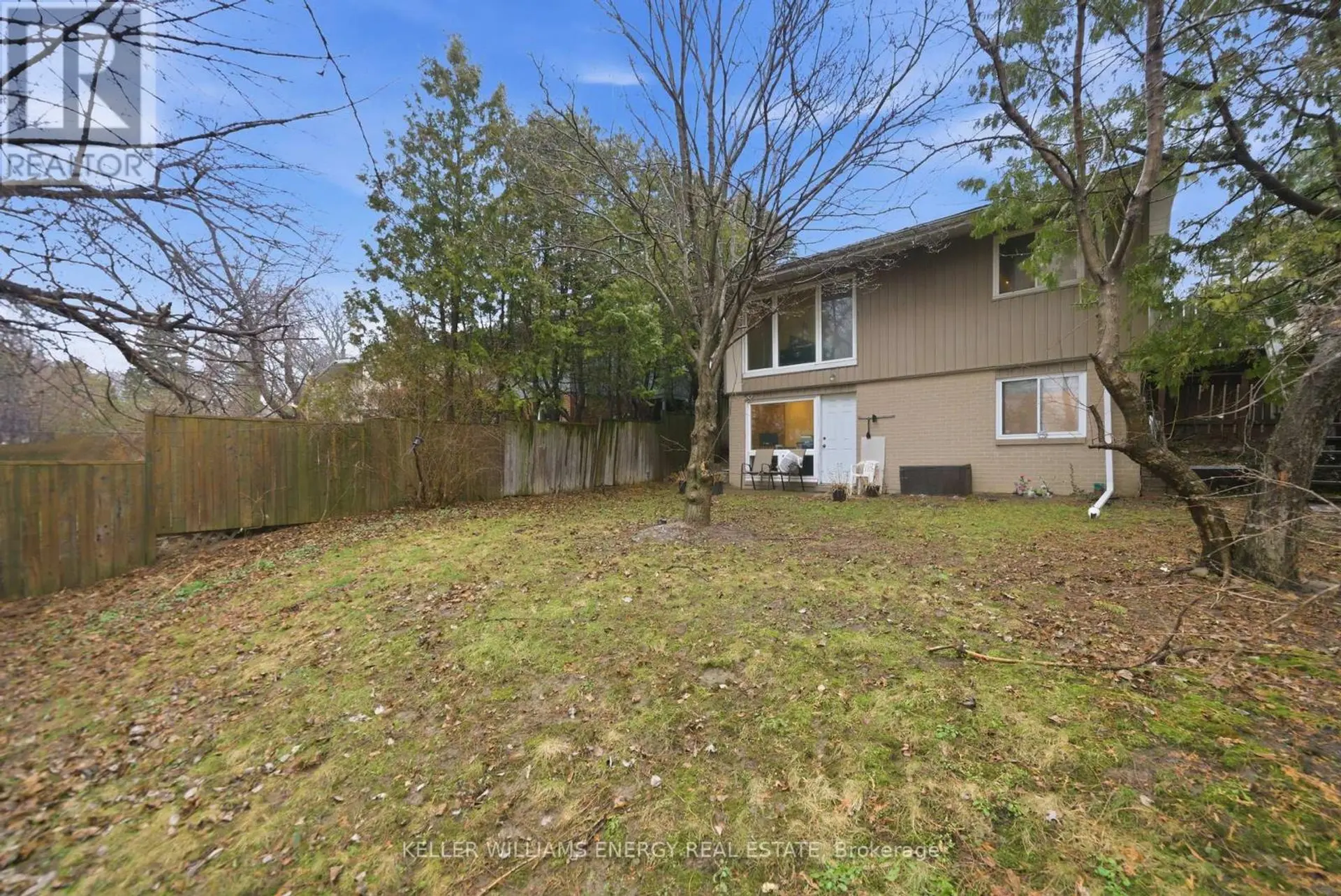 42 OAKLEY BOULEVARD - Image 11