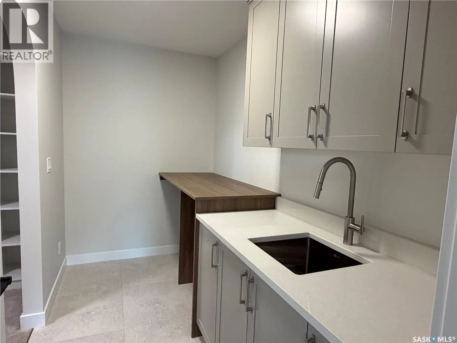 310 Traeger MANOR - Image 12