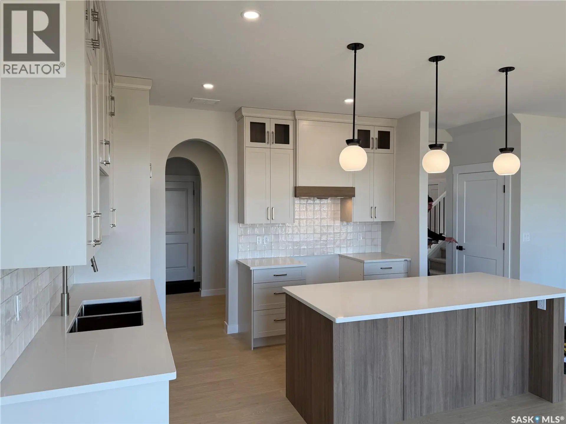 310 Traeger MANOR - Image 3
