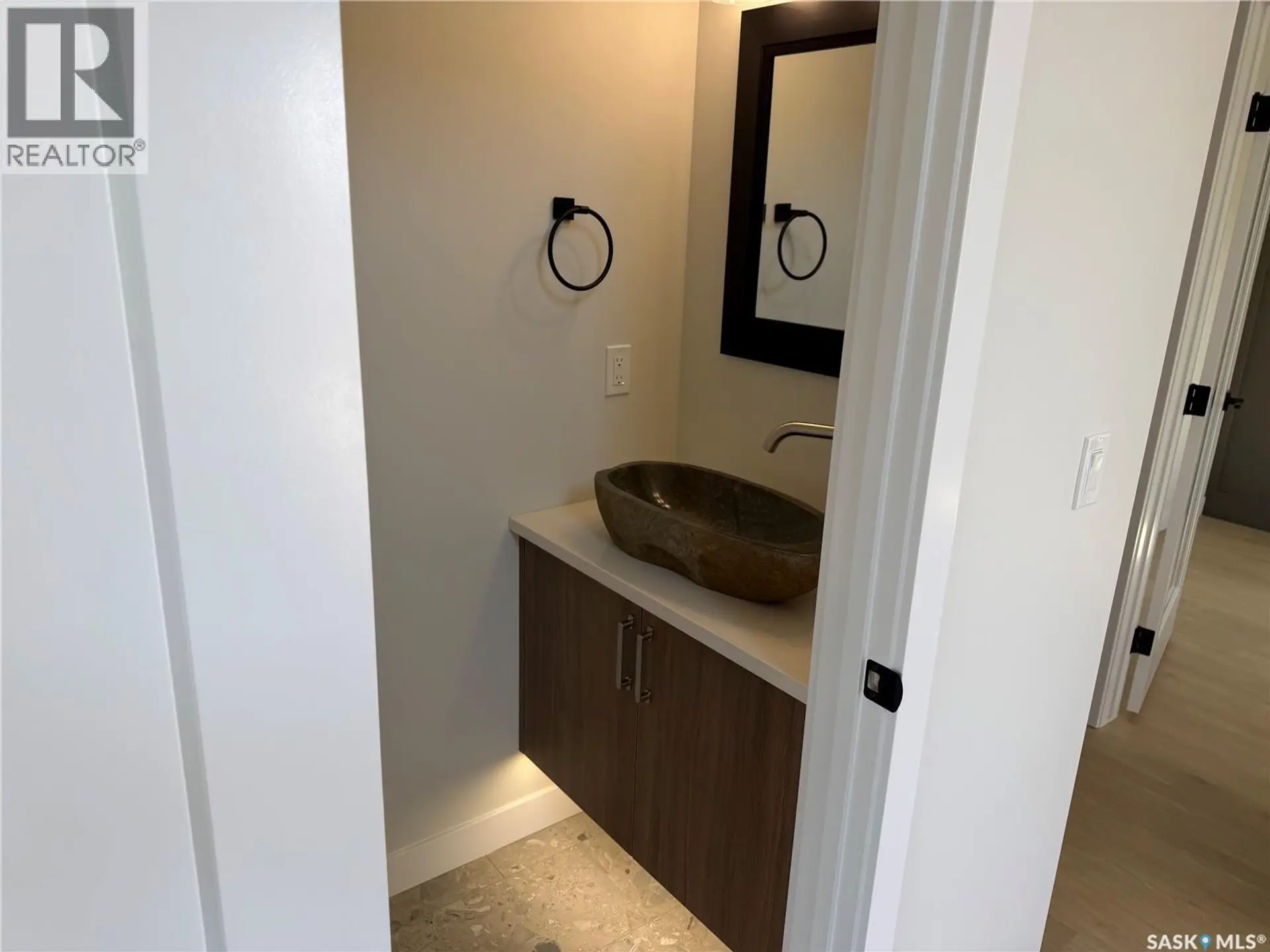 310 Traeger MANOR - Image 6