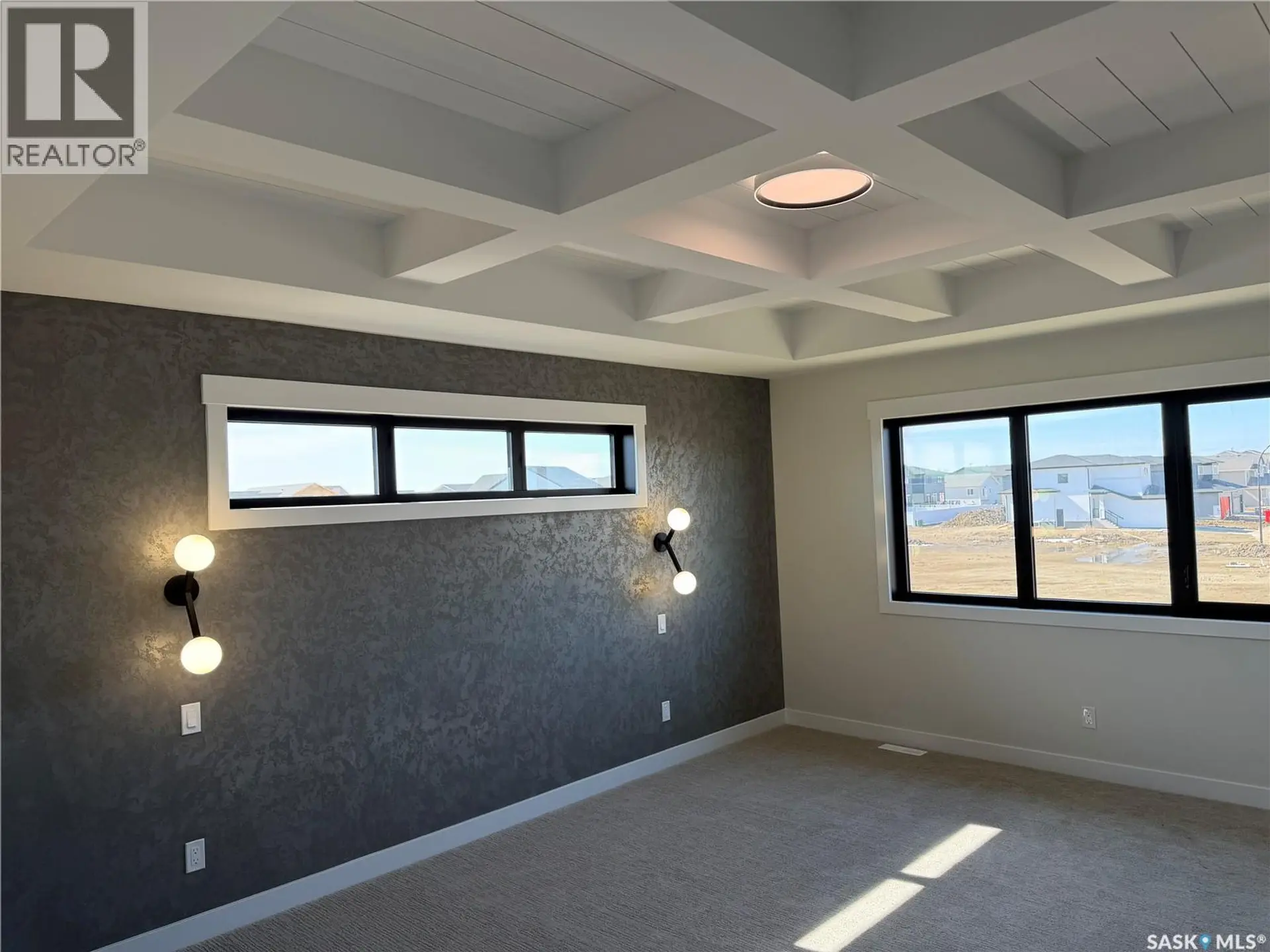 310 Traeger MANOR - Image 8