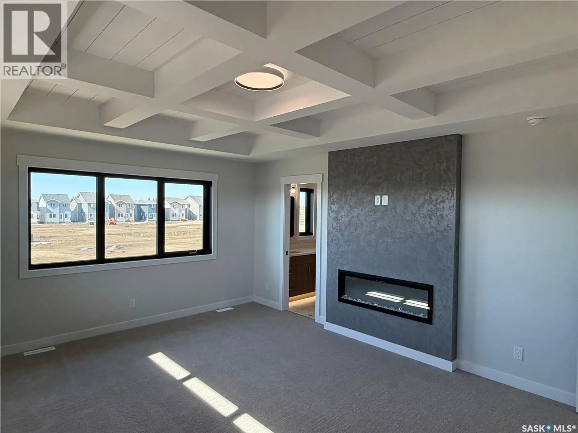 310 Traeger MANOR - Image 9