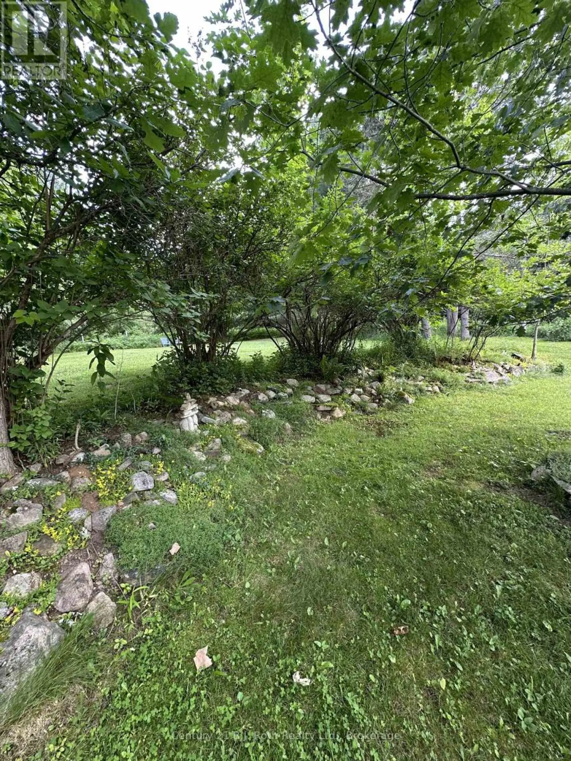 4 STOCKING LANE - Image 3
