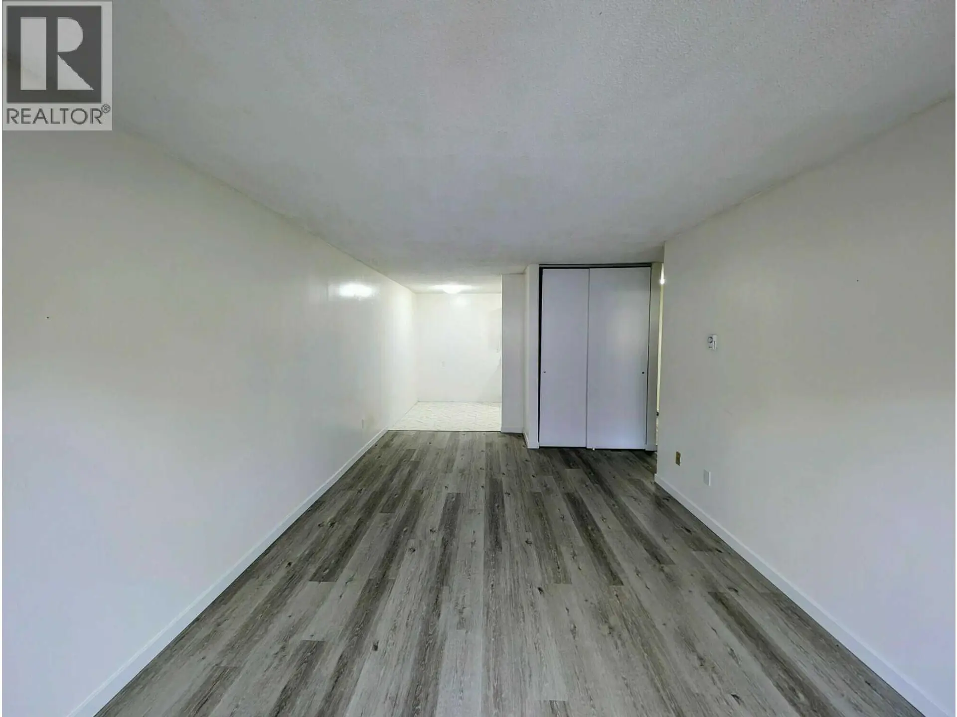 #103 280 Alder Drive - Image 5