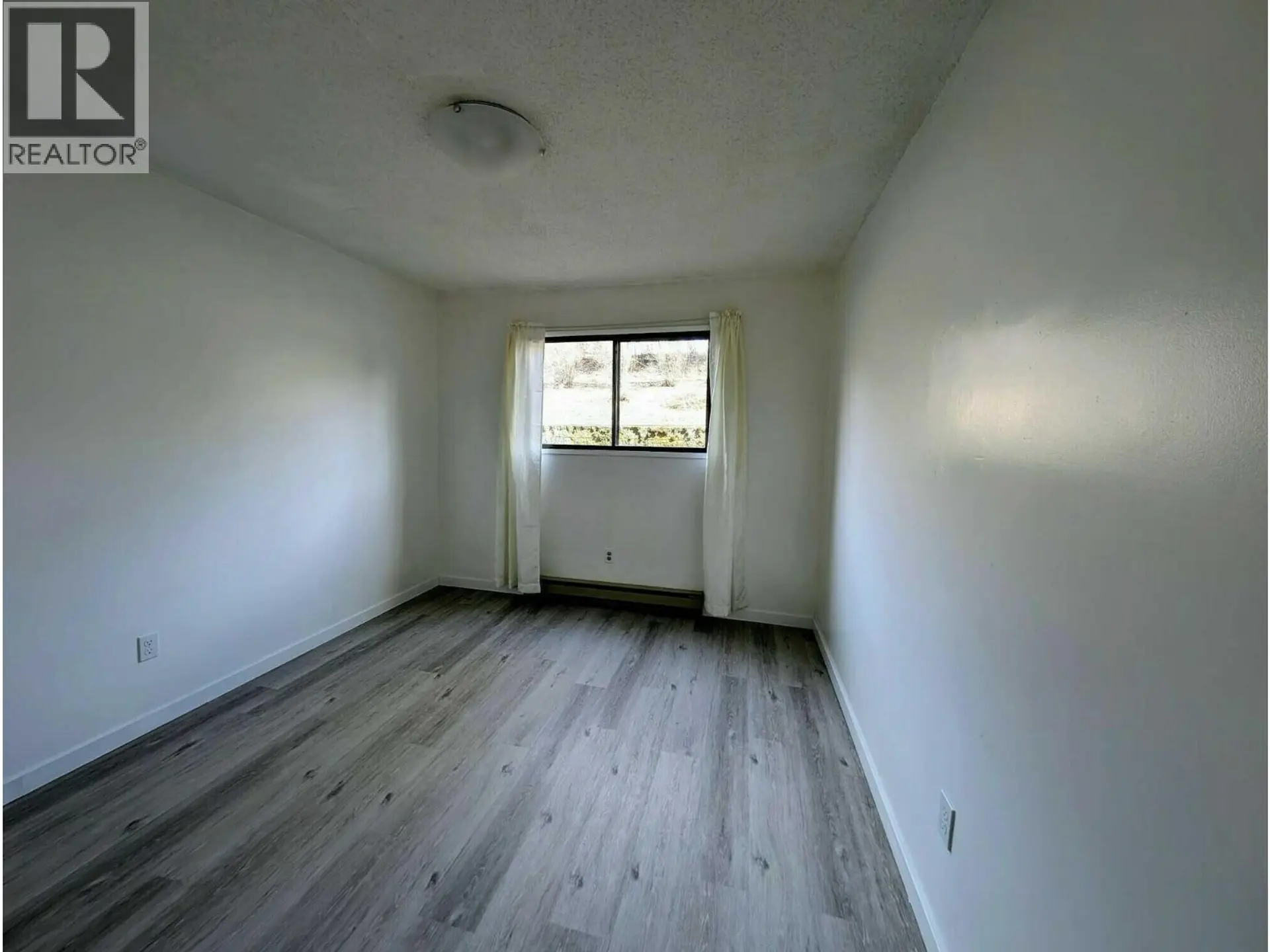 #103 280 Alder Drive - Image 6