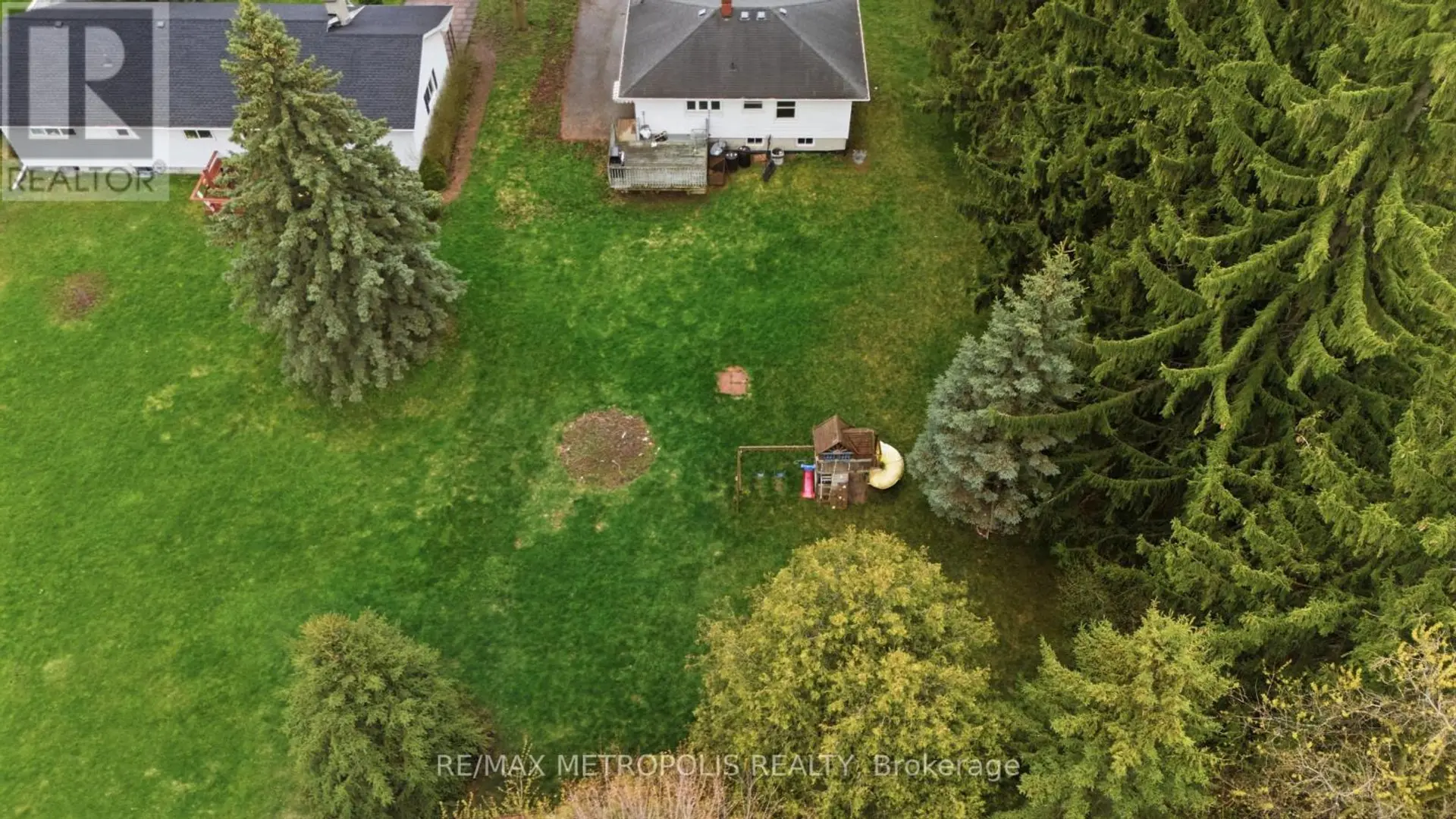 148 WINCHESTER ROAD E - Image 10