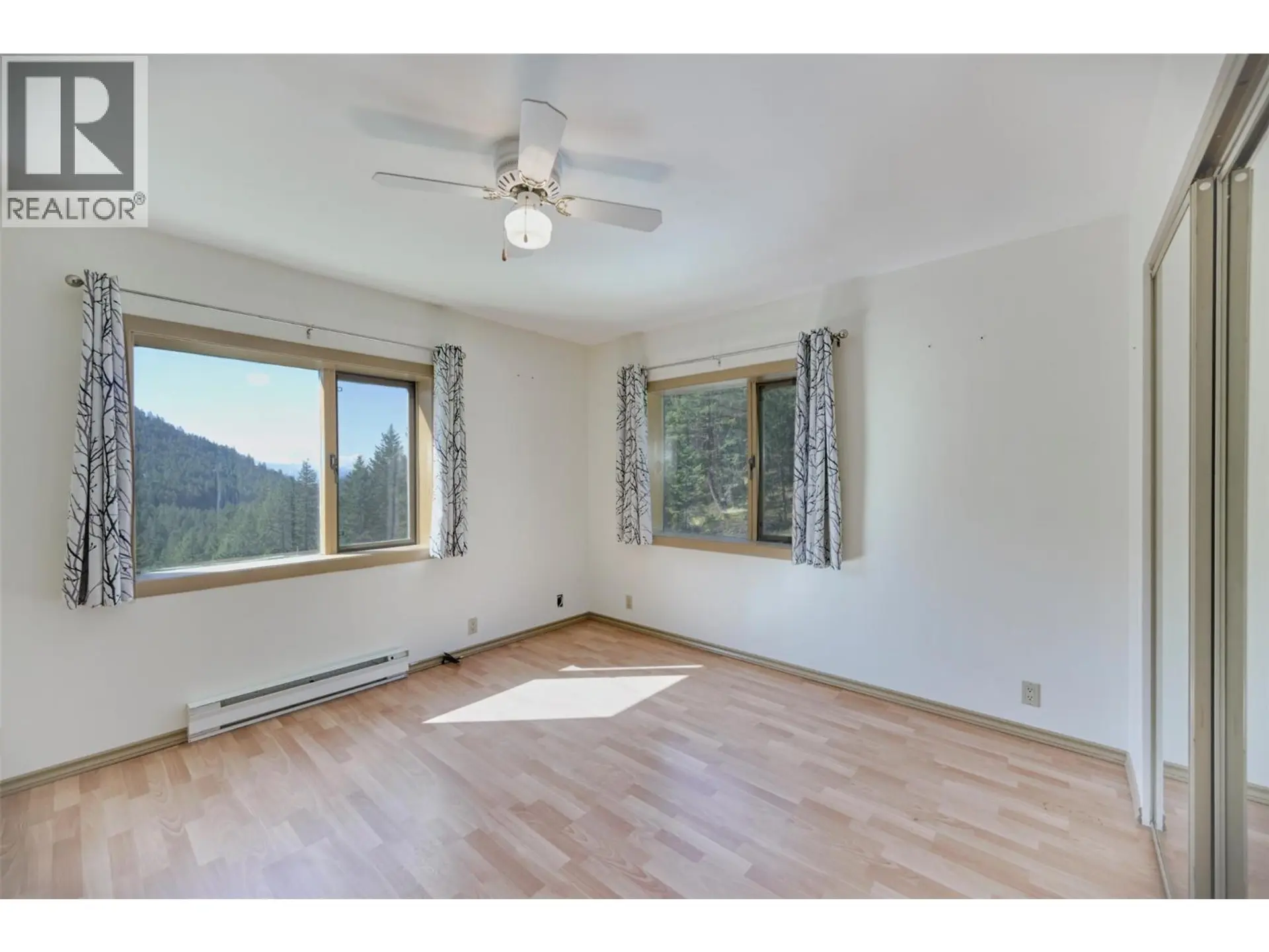 6050 Athelston-Hartford Road - Image 11