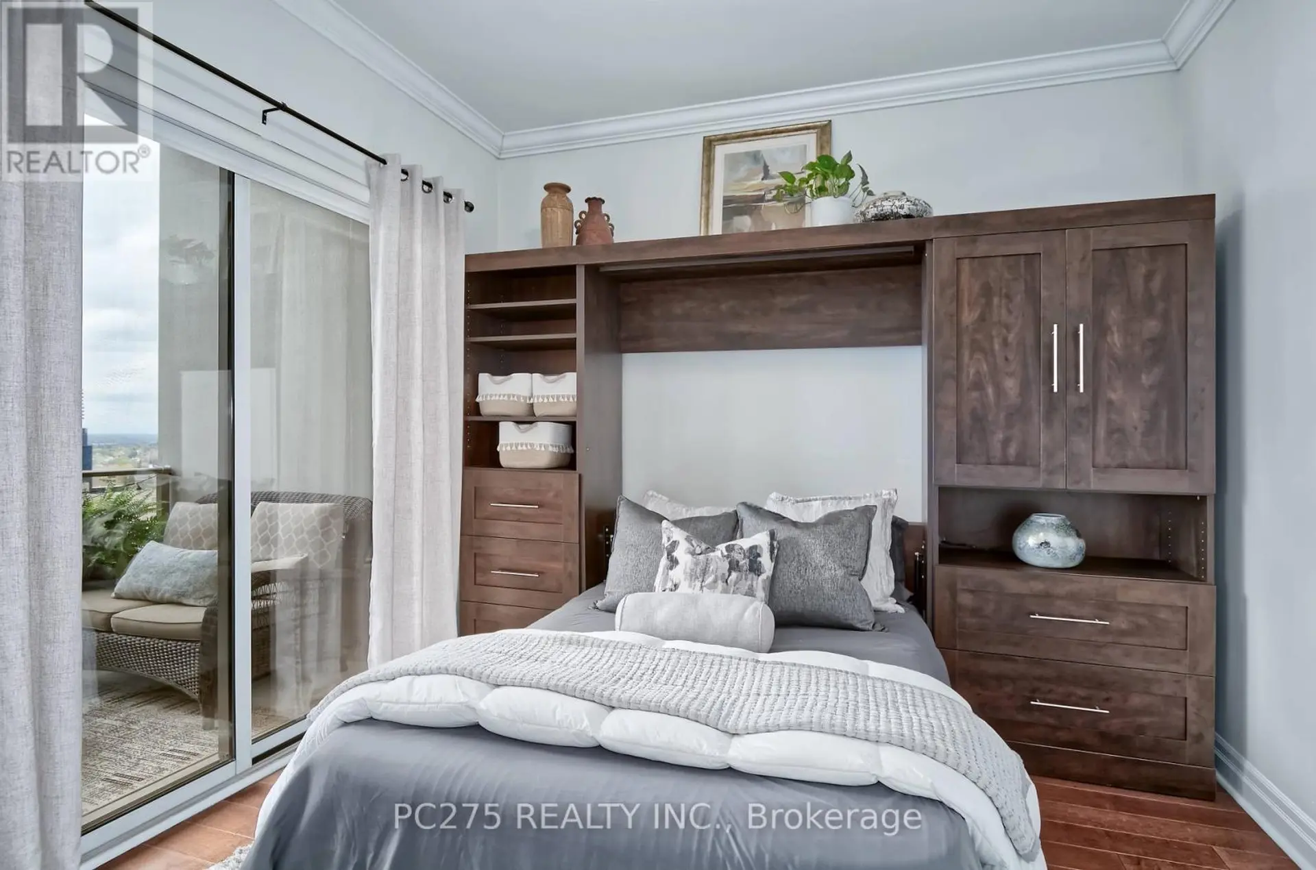 #2401 330 RIDOUT STREET N - Image 13