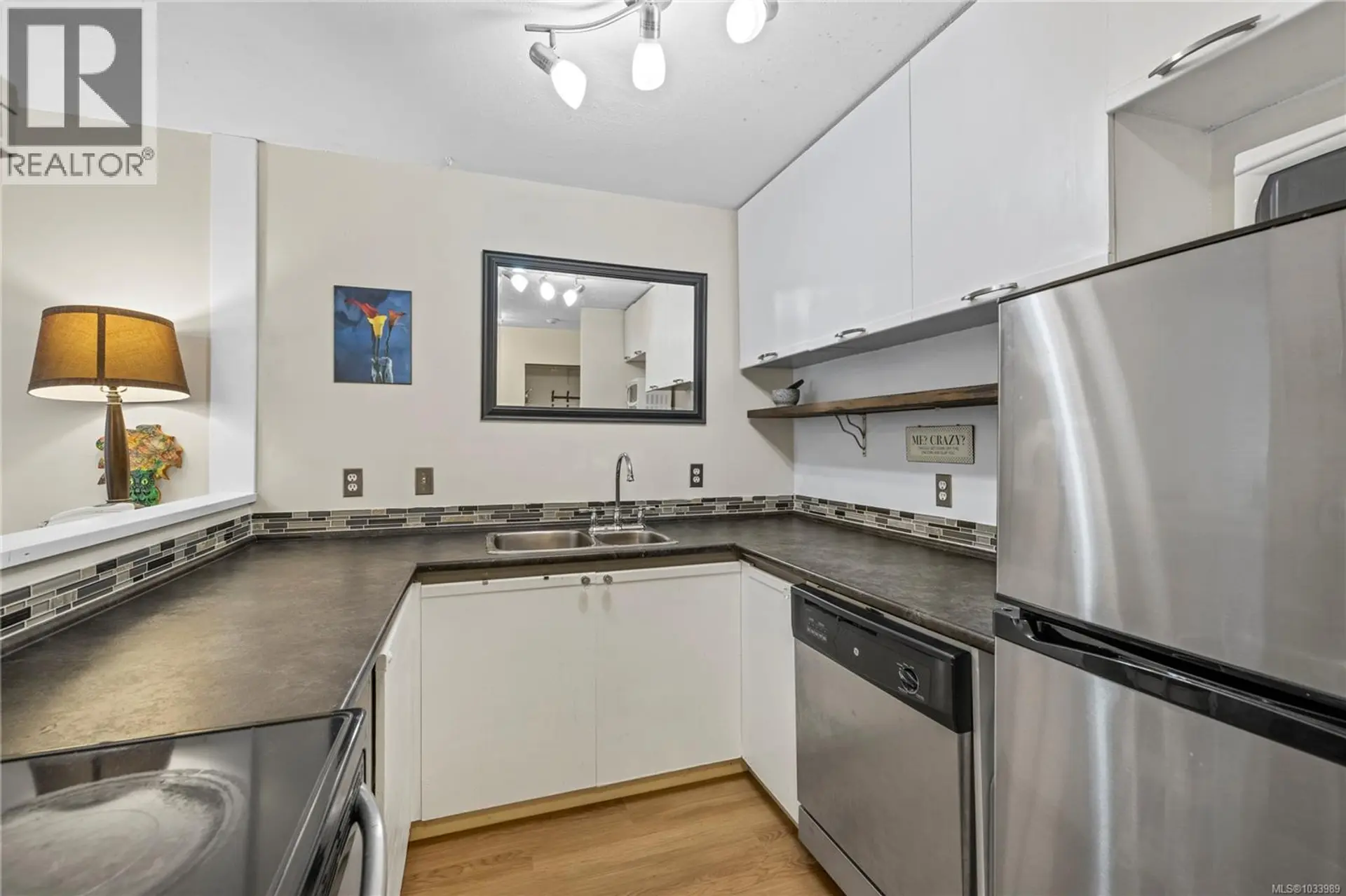 #101 481 Kennedy St - Image 3