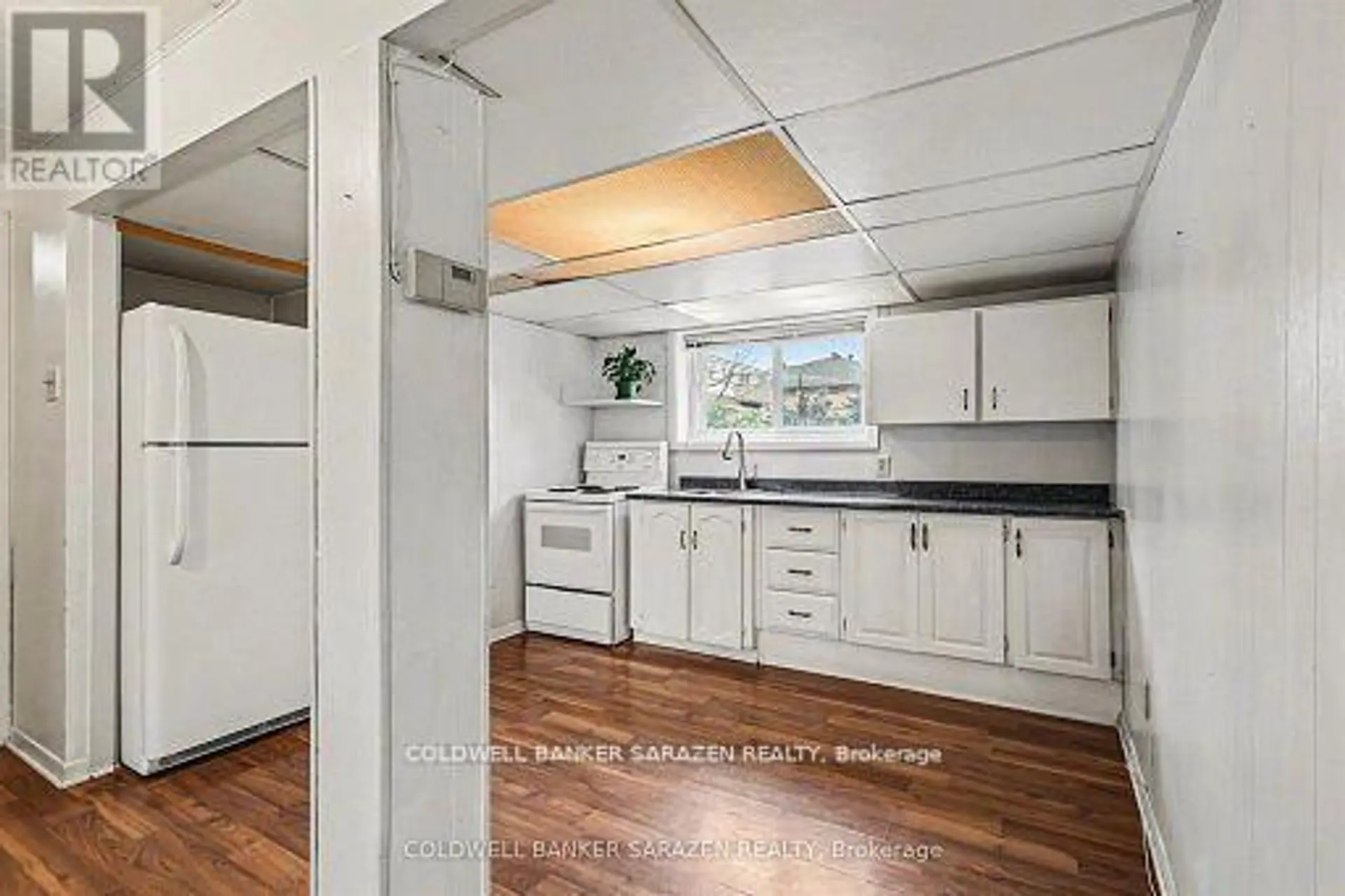 2091 LENESTER AVENUE - Image 10
