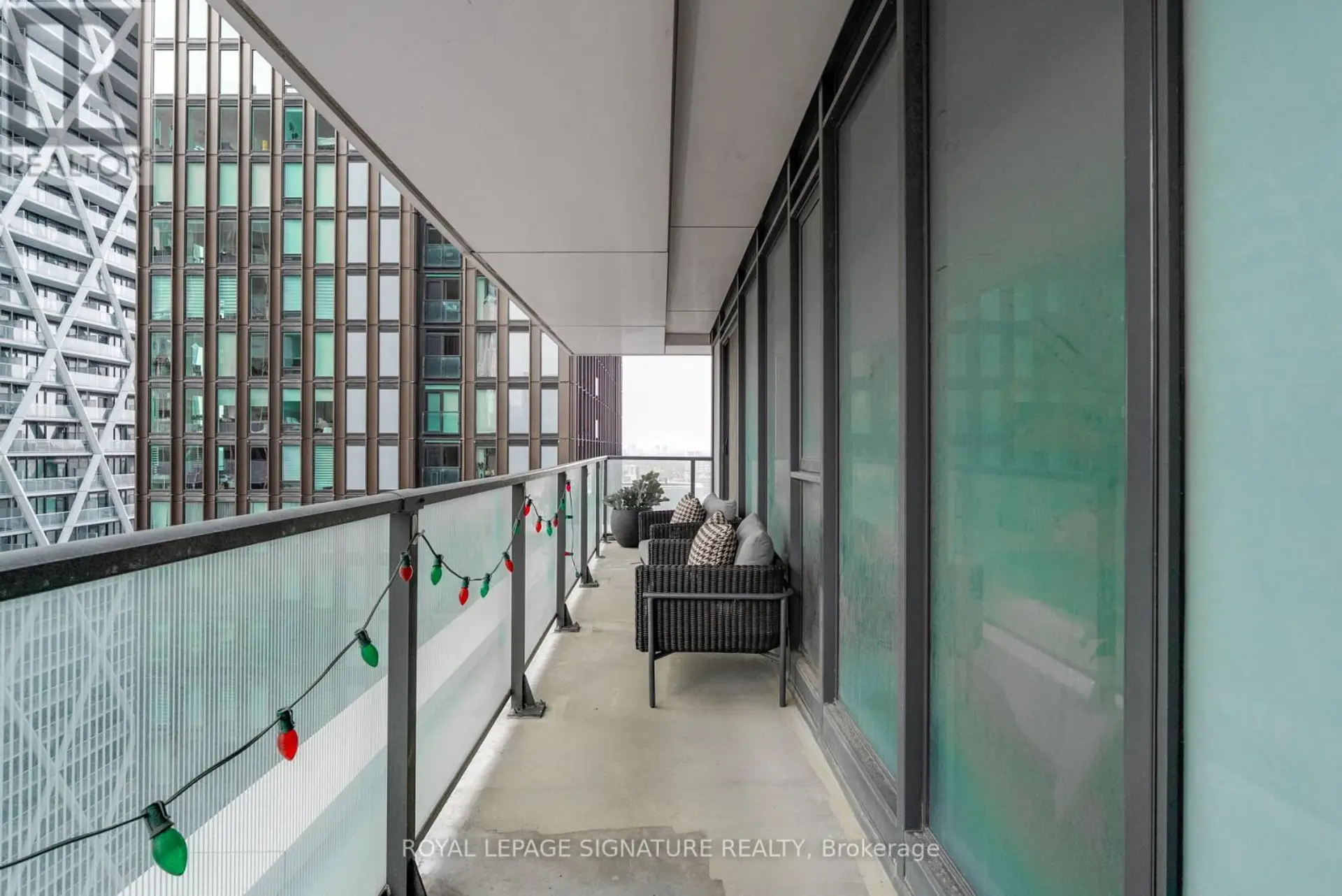 #2503 426 UNIVERSITY AVENUE - Image 14