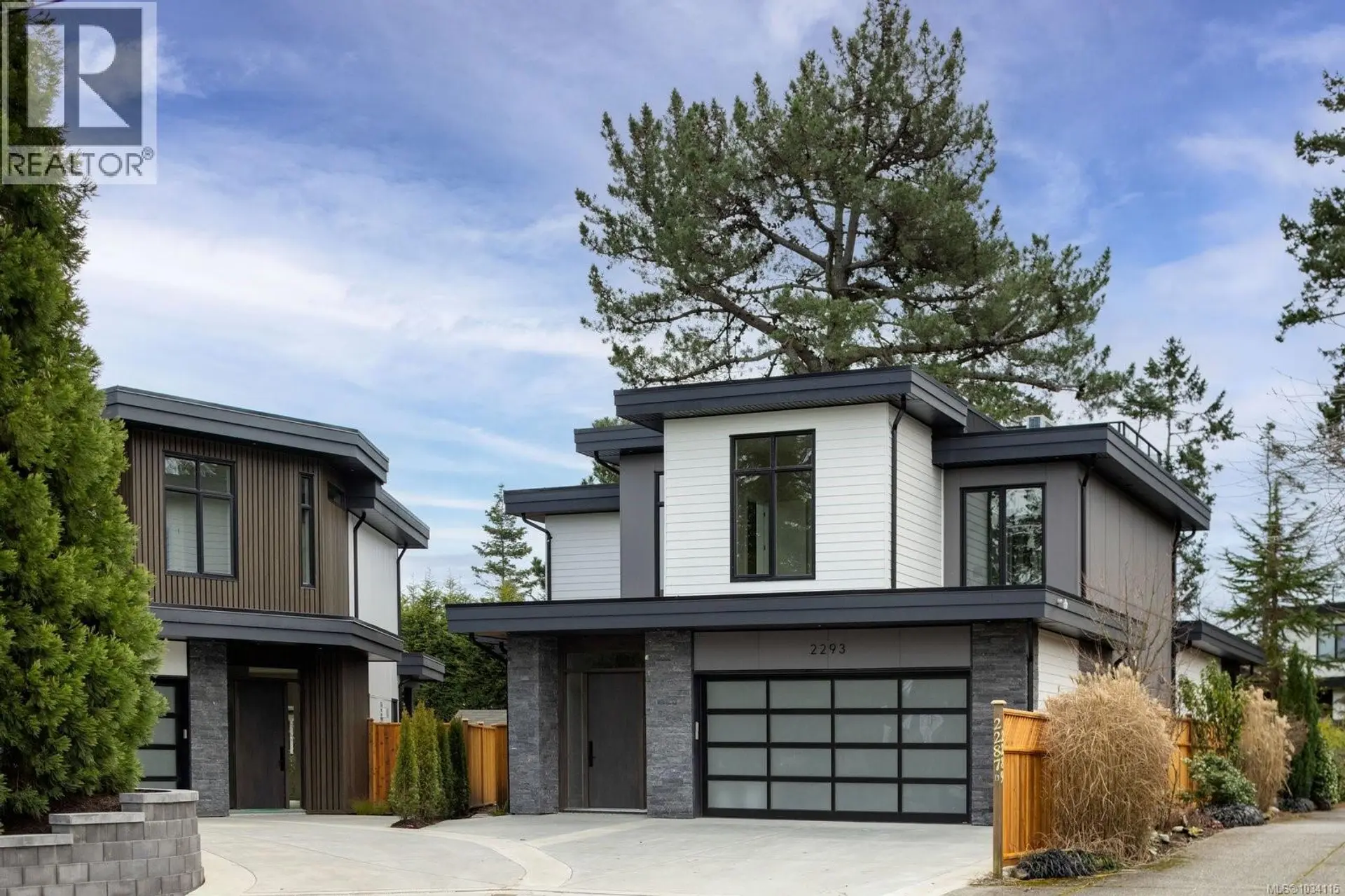 Property at 2293 Adela Pl, Sidney, BC
