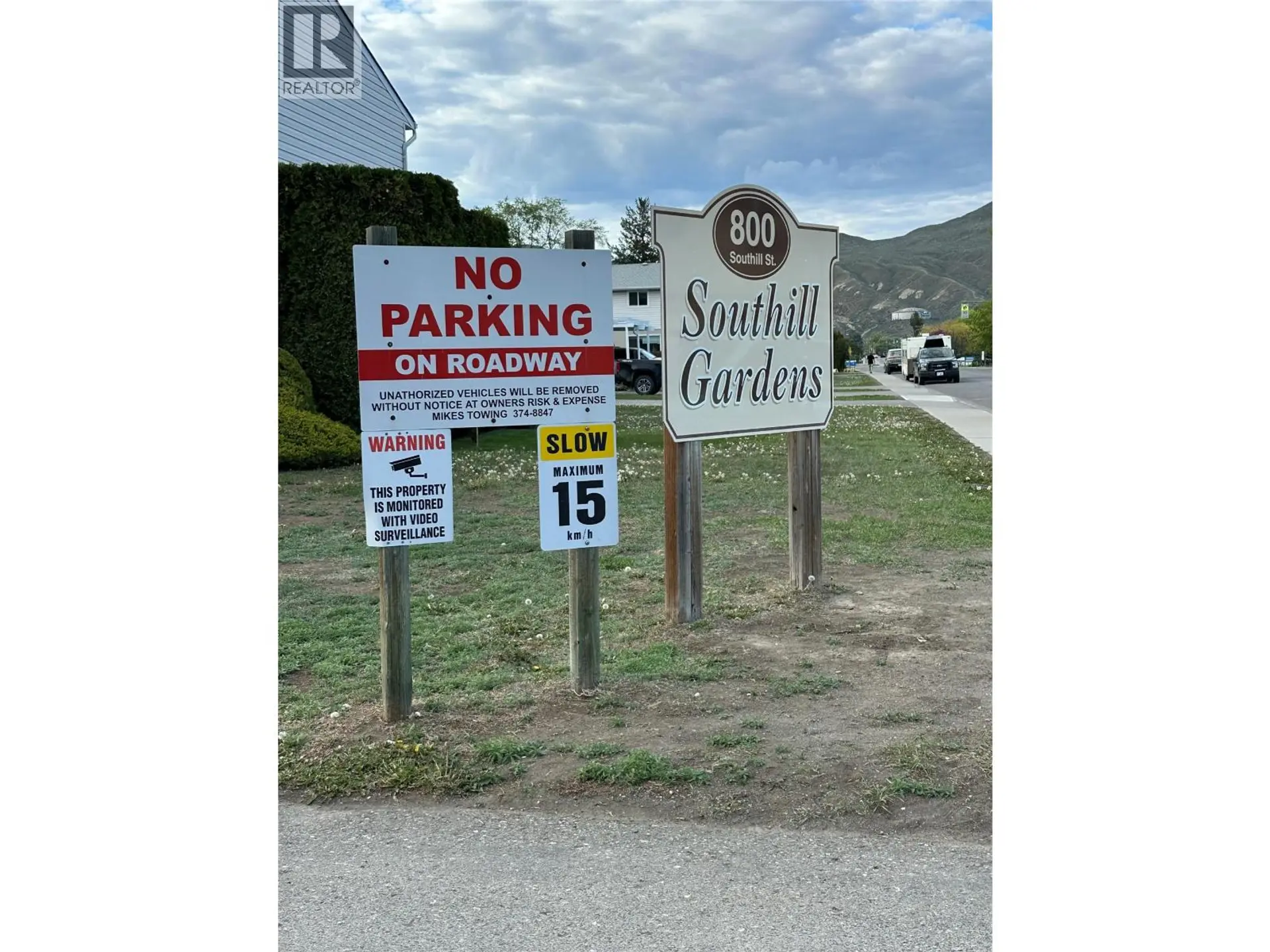 11-800 Southhill Street - Image 2