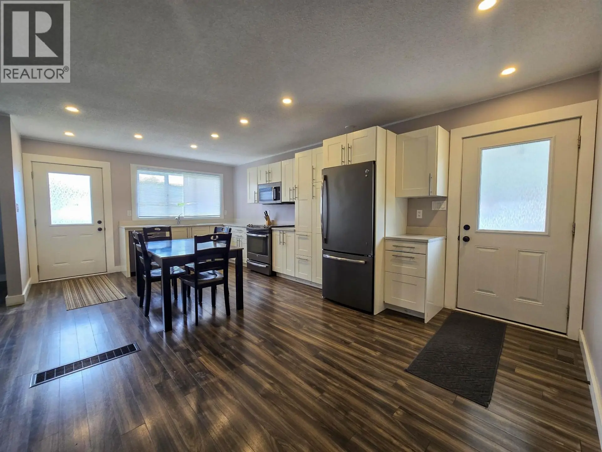 1 CARSWELL STREET - Image 4