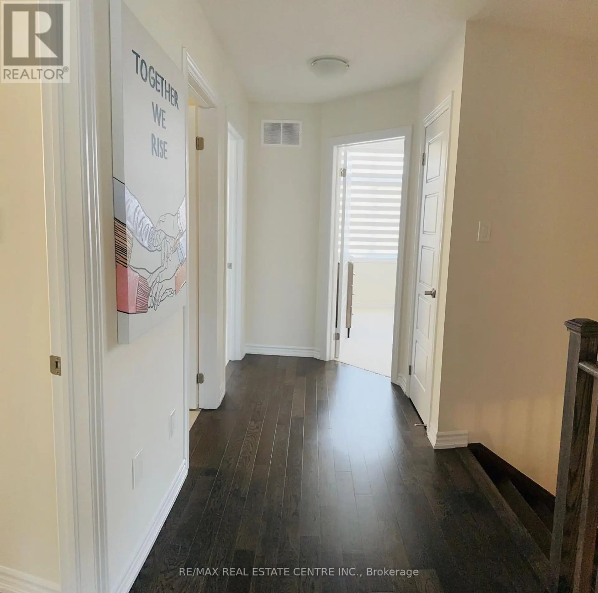 15 CHARM PLACE - Image 18
