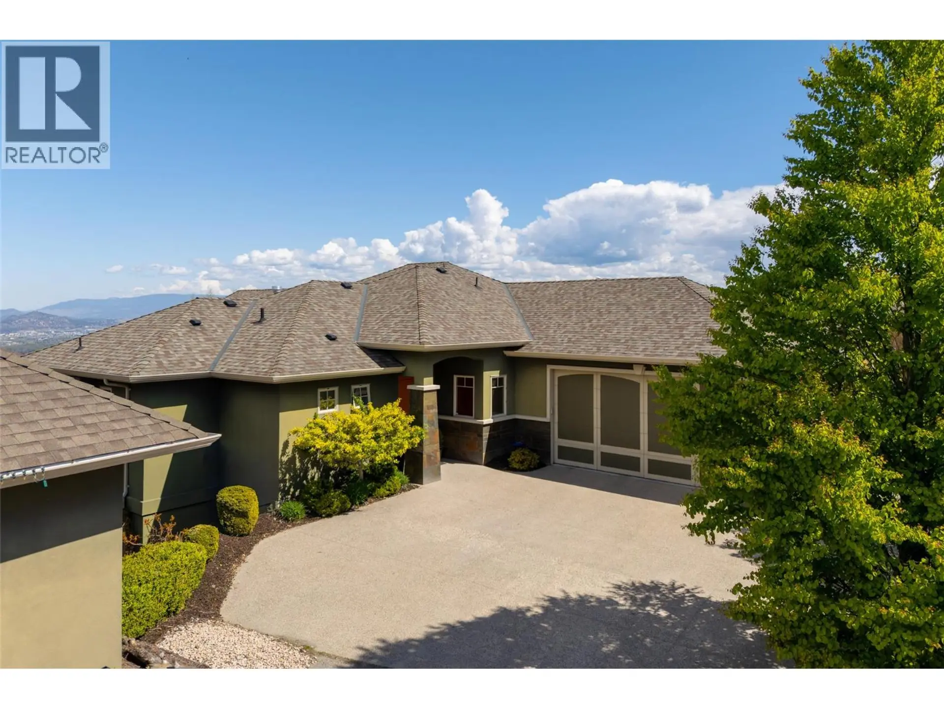 Property at 742 Crozier Avenue, Kelowna, BC