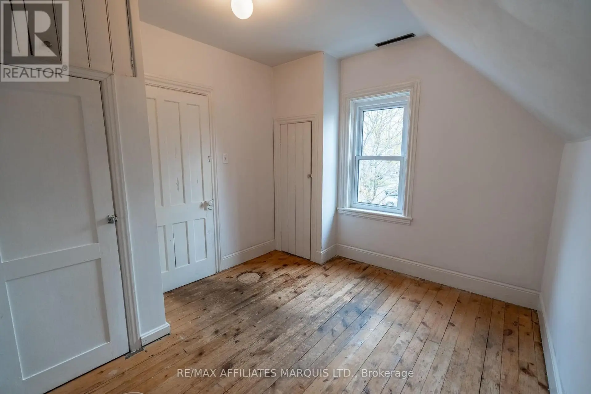 426 SYDNEY STREET - Image 9