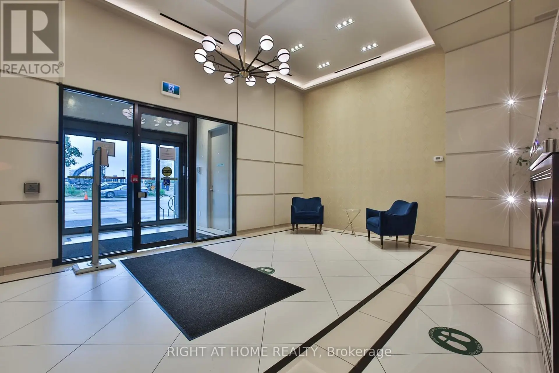 #1303 1486 BATHURST STREET - Image 3