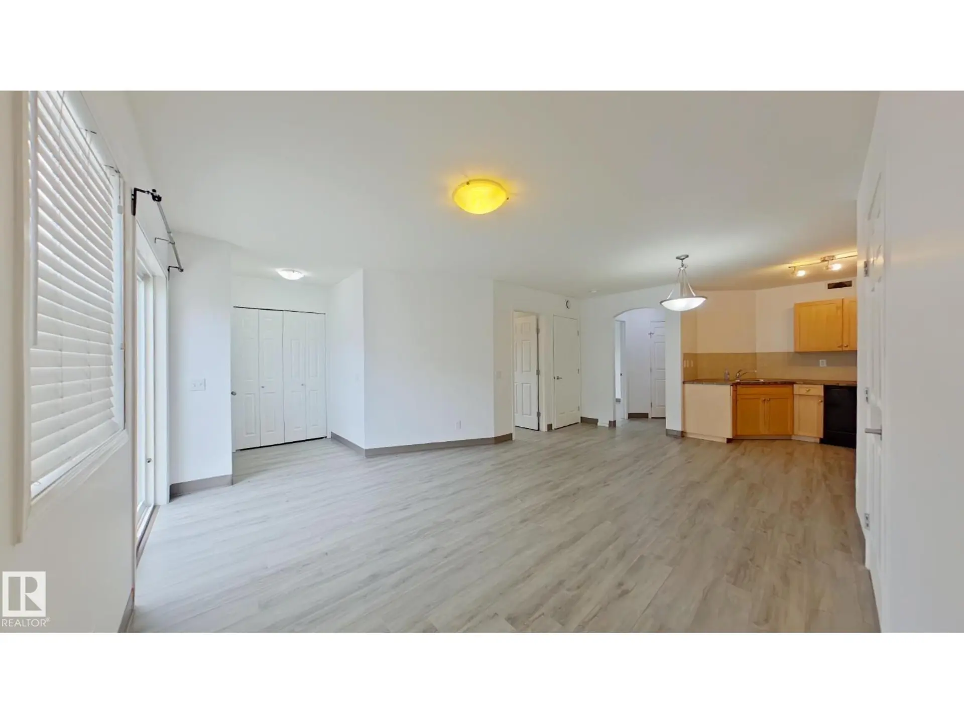 #67 150 EDWARDS DR SW - Image 3