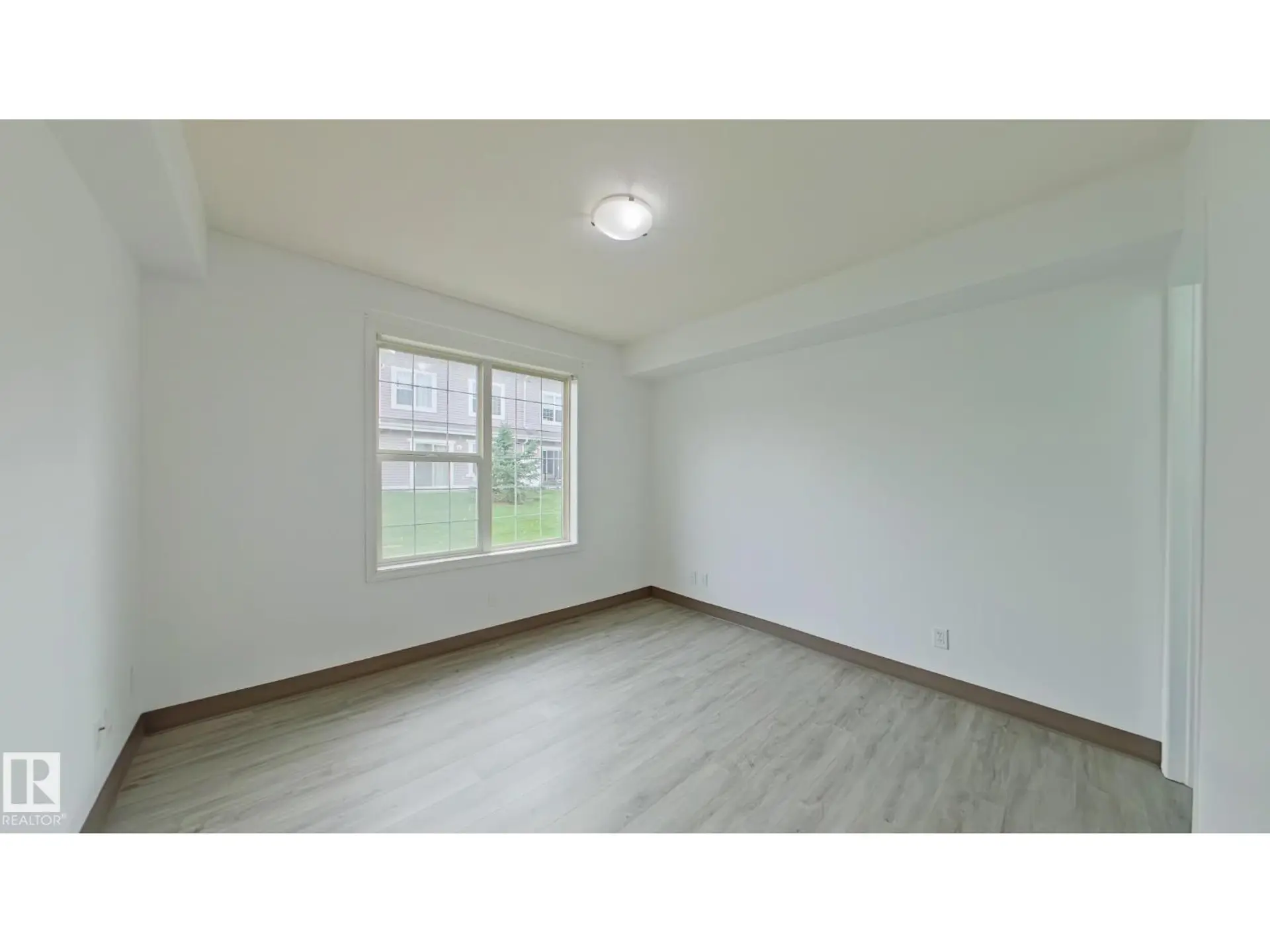 #67 150 EDWARDS DR SW - Image 8