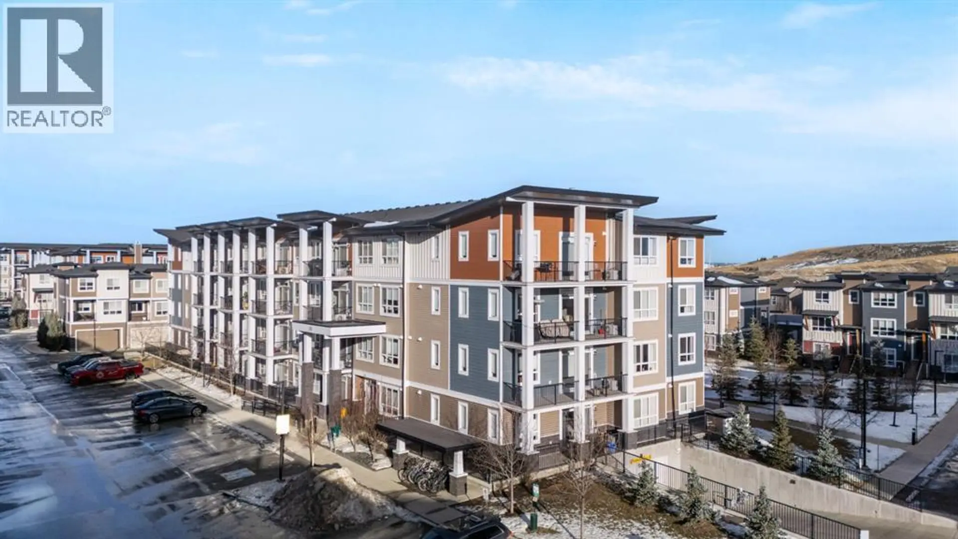 #305 35 Walgrove  SE - Image 1